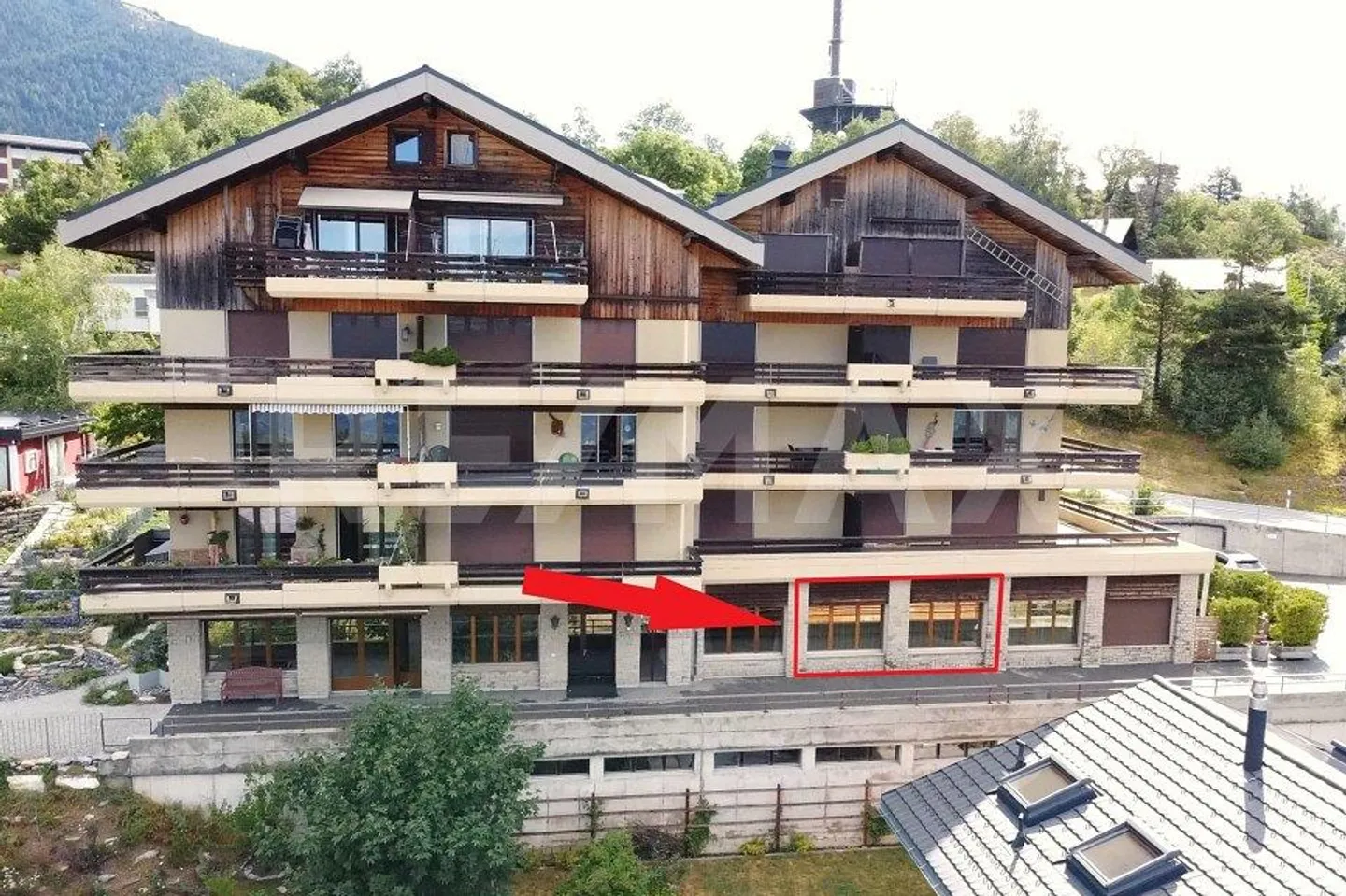 Grosszügige 2.5-Zimmerwohnung mit Rhonetalblick in Guttet-Feschel - Photo 1 of 13