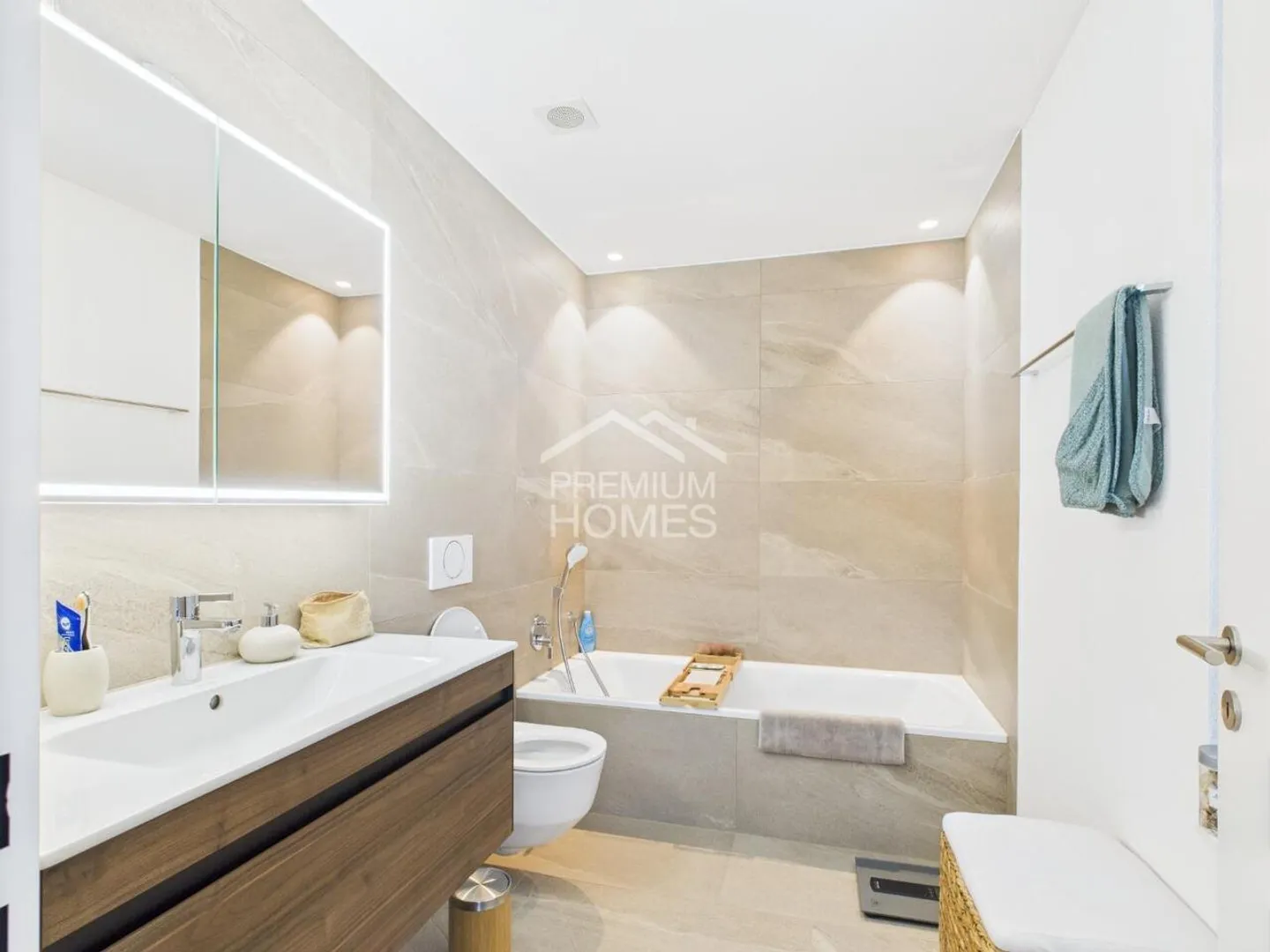 A home as natural as it is special - Photo 5 of 10