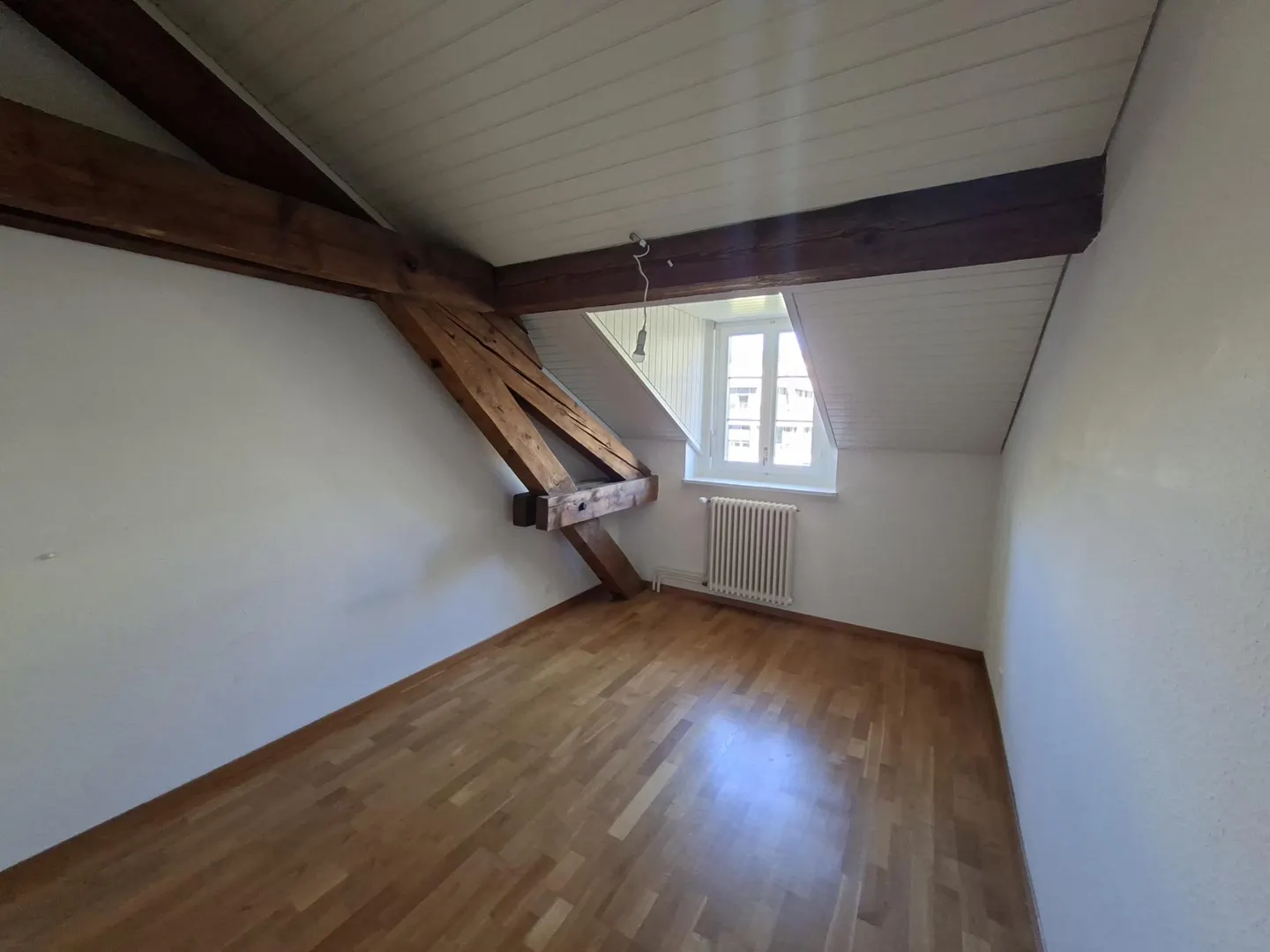 Charming Apartment with Fireplace - Photo 4 of 8