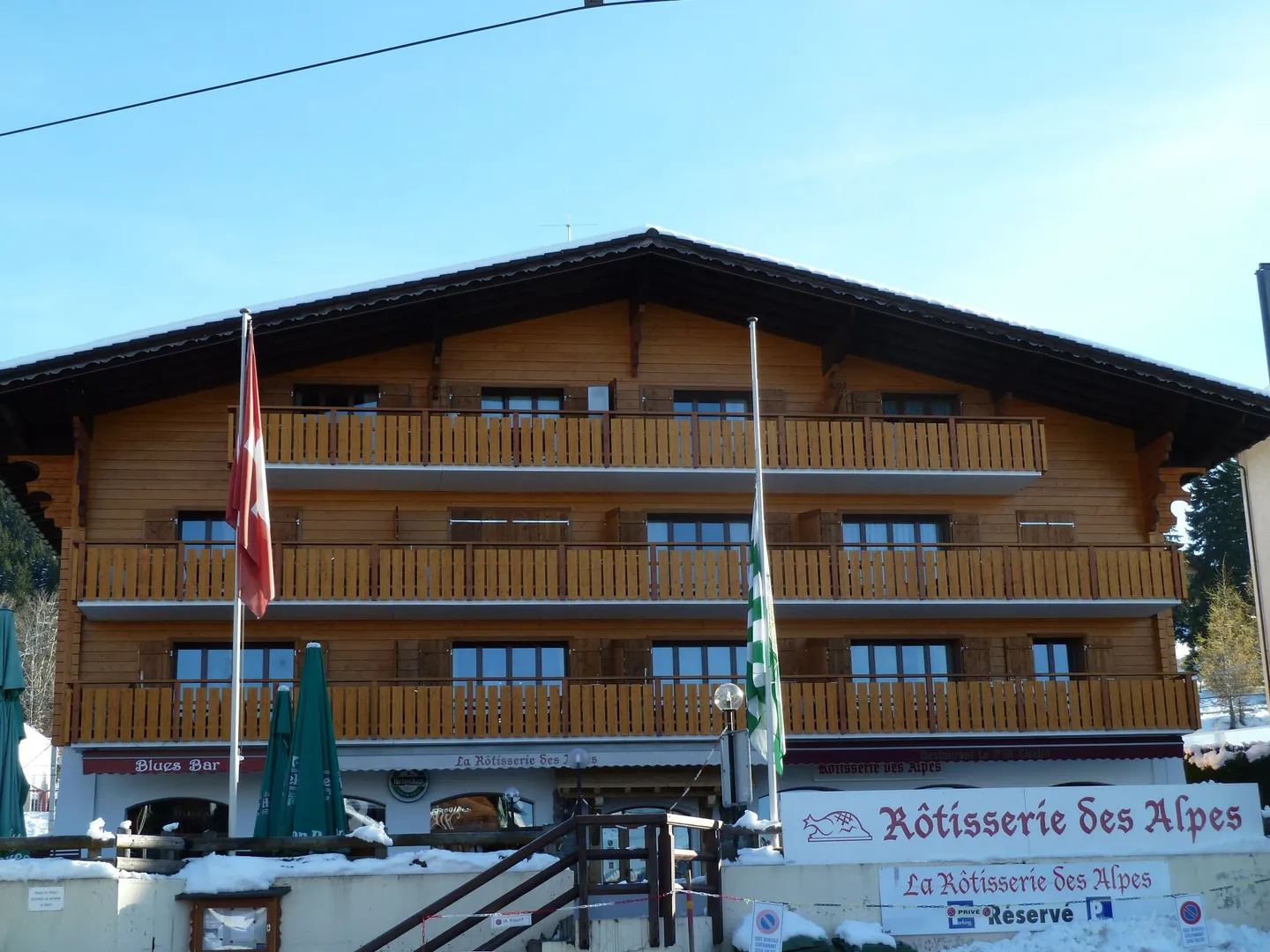 Abgedeckter Parkplatz in Villars - Foto 1 von 1
