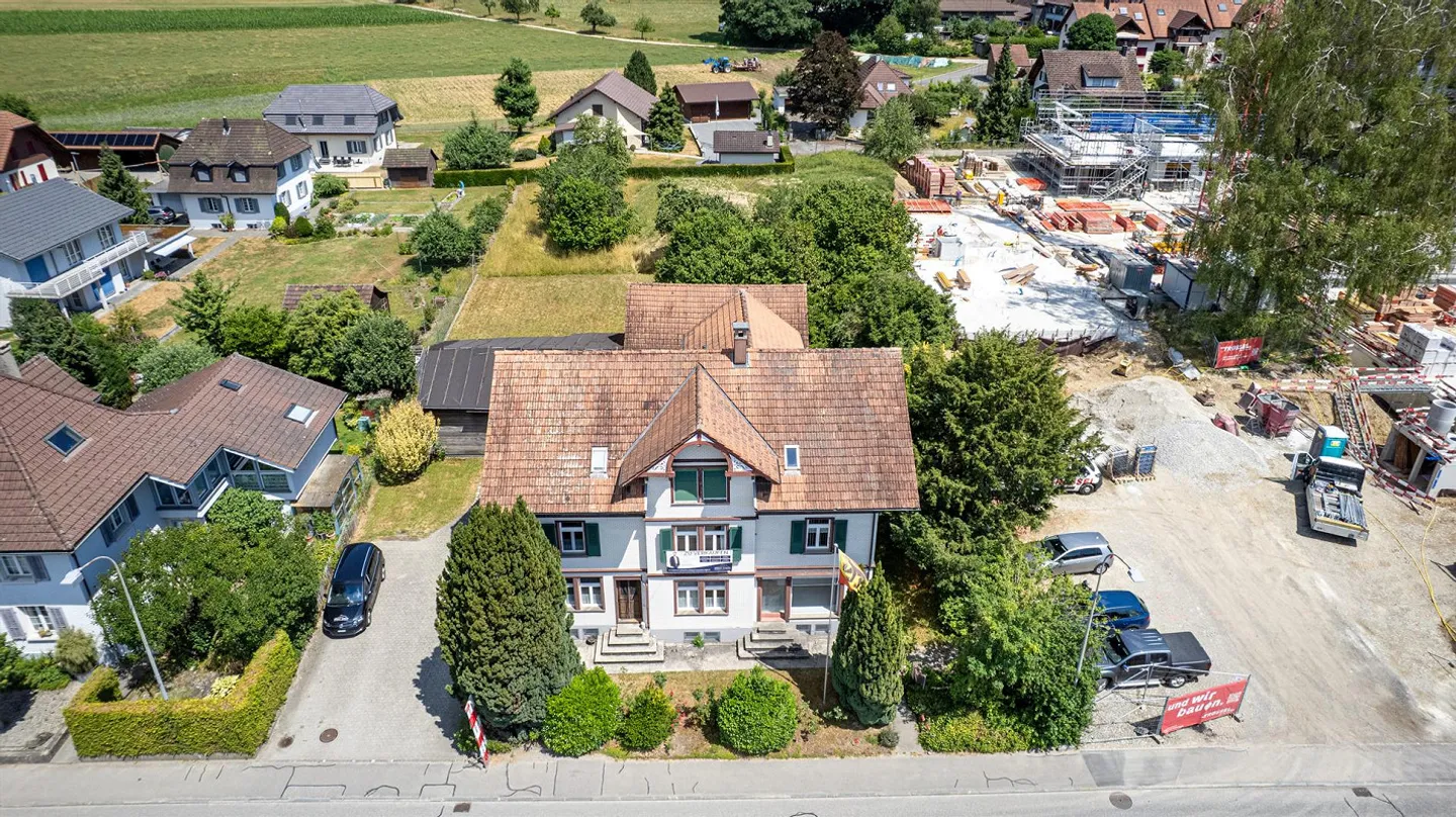 Maison multifamiliale historique - Photo 2 sur 13