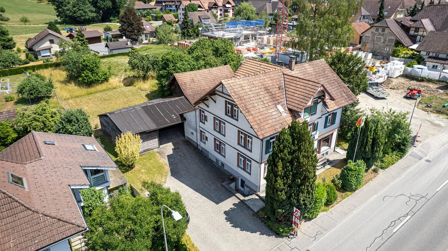 Maison multifamiliale historique - Photo 3 sur 13