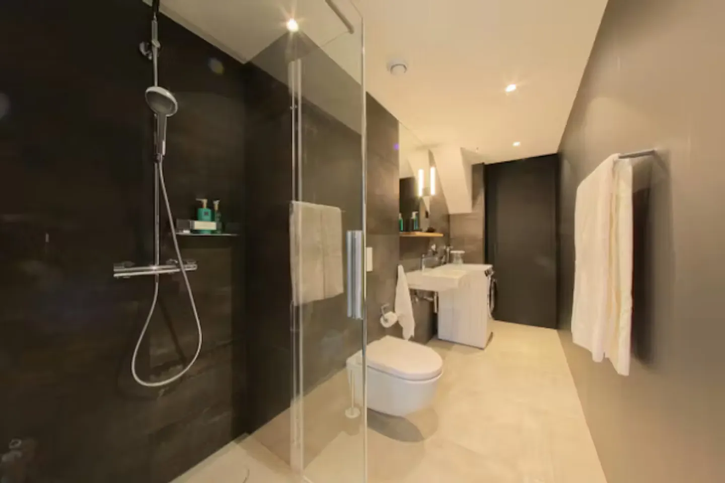 Apartment for rent - Photo 2 of 10