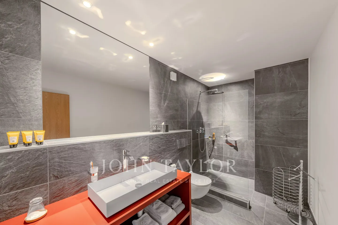 Villa contemporanea con vista lago - Foto 5 di 7