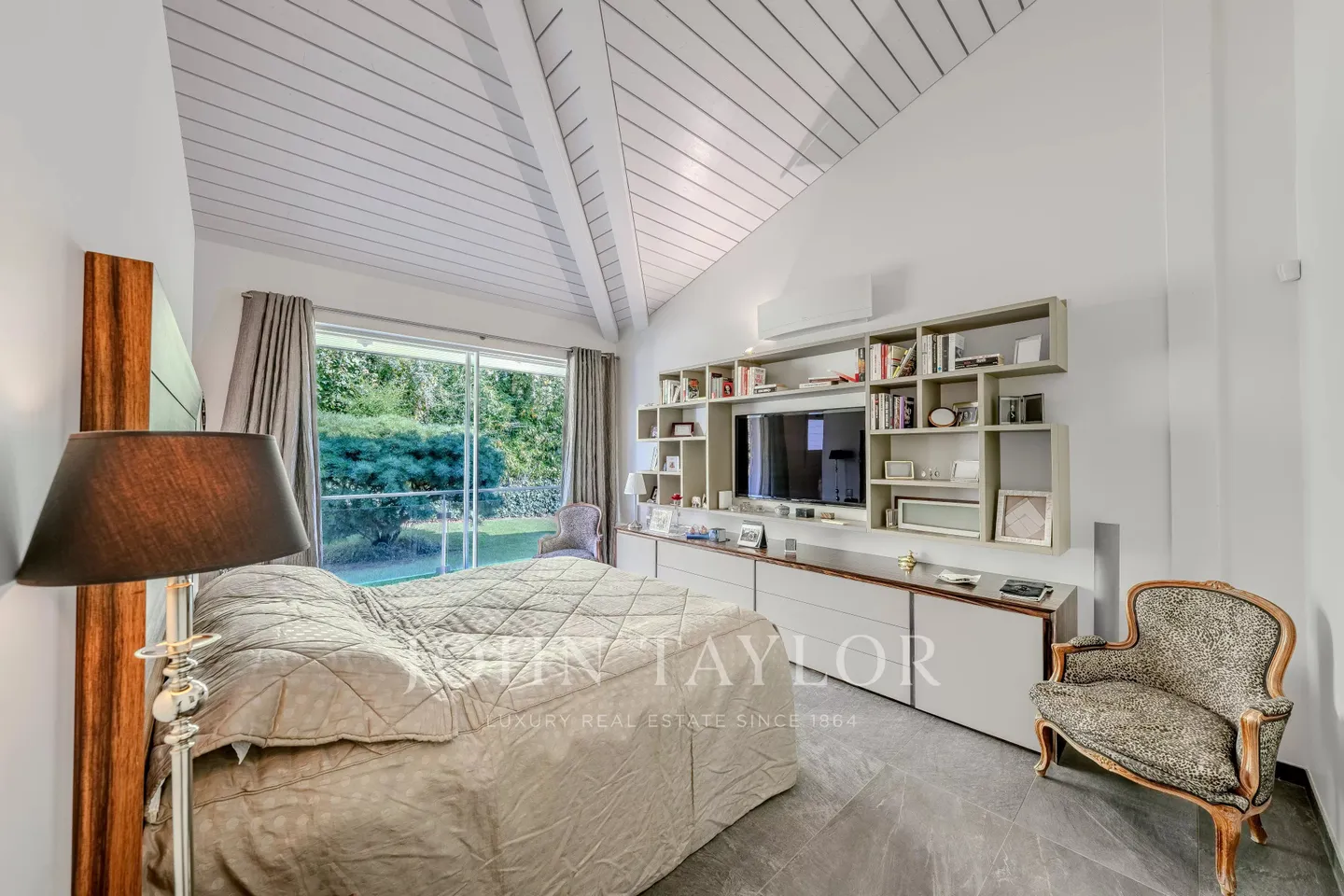 Villa contemporanea con vista lago - Foto 6 di 7