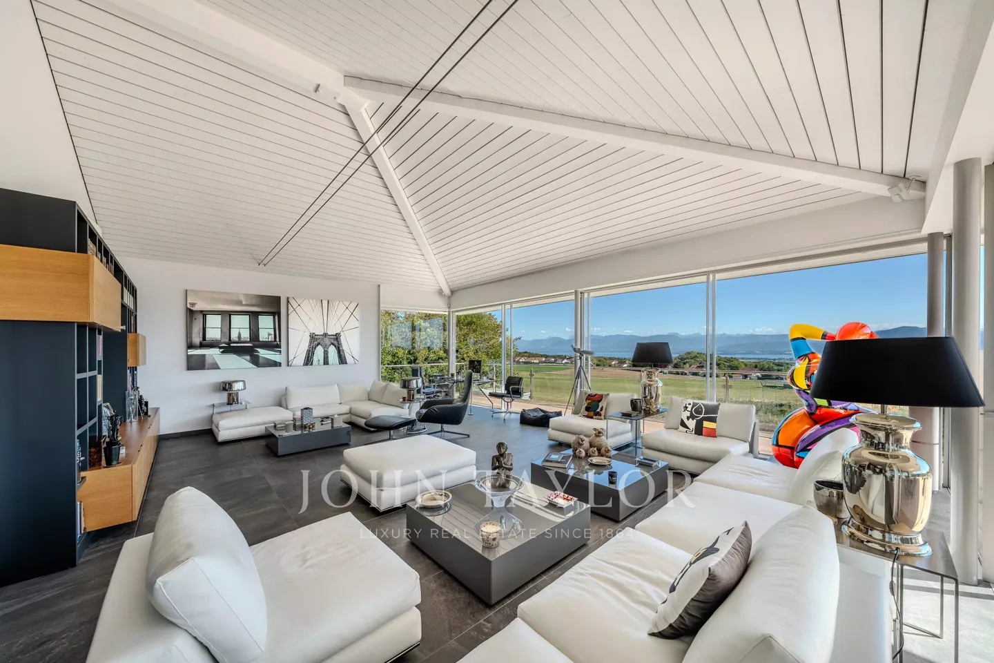 Villa contemporanea con vista lago - Foto 2 di 7
