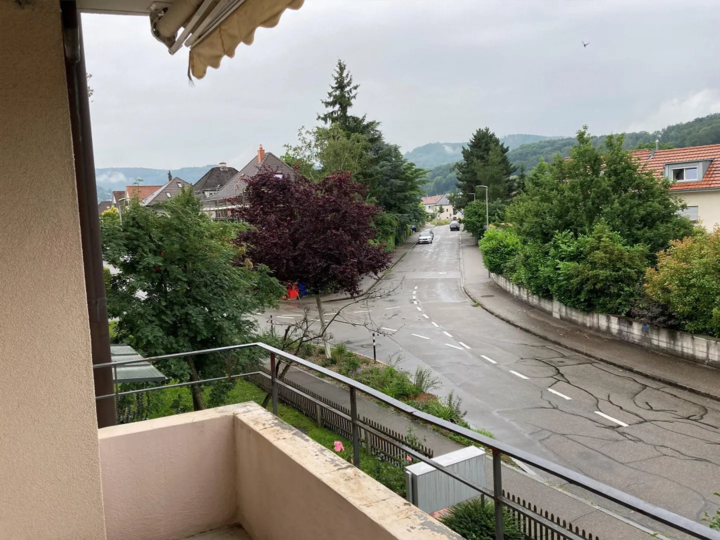 Wohnung mit Zwei Balkonen - Foto 3 von 9