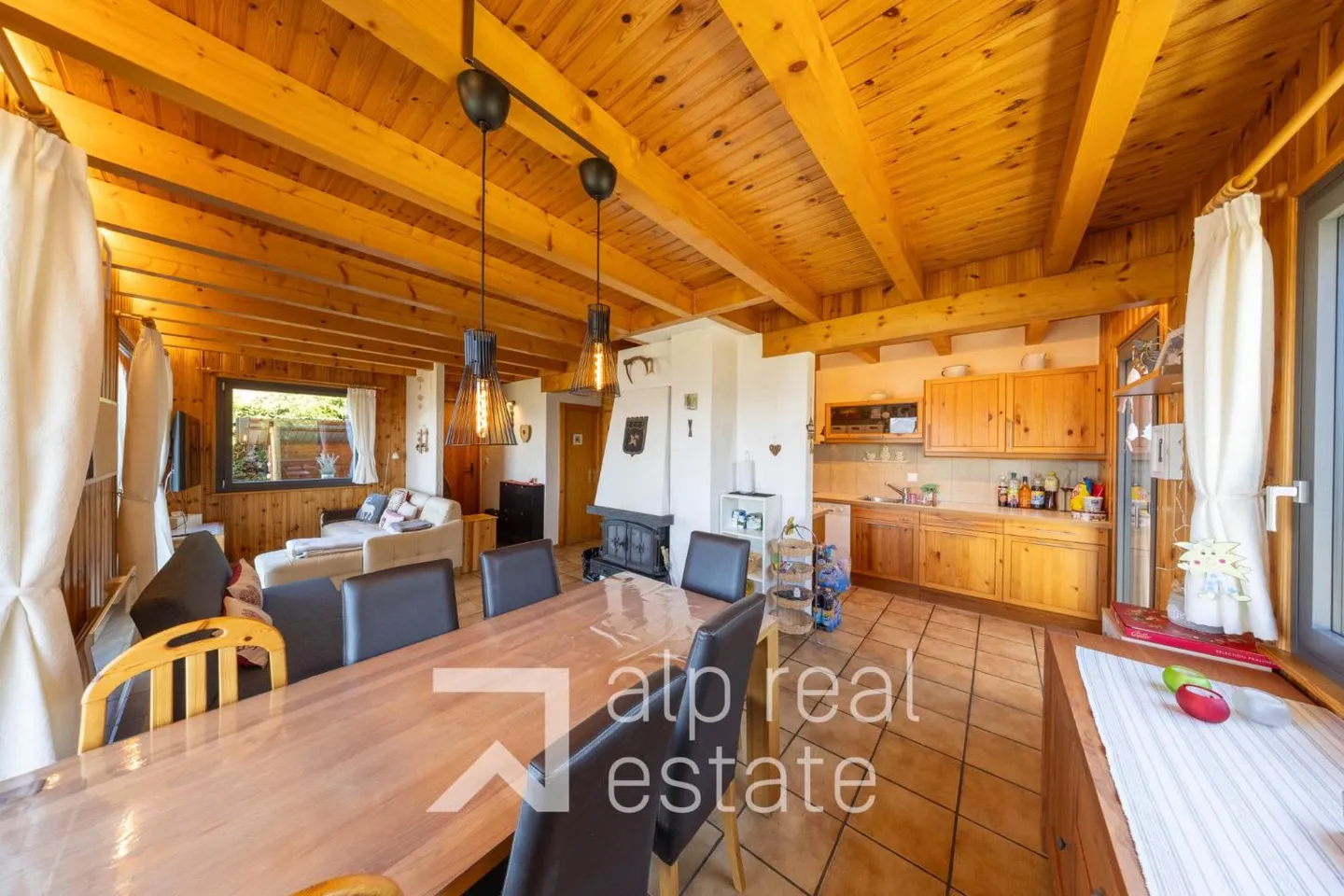 Charmantes Chalet mit Panoramablick - Foto 2 von 13