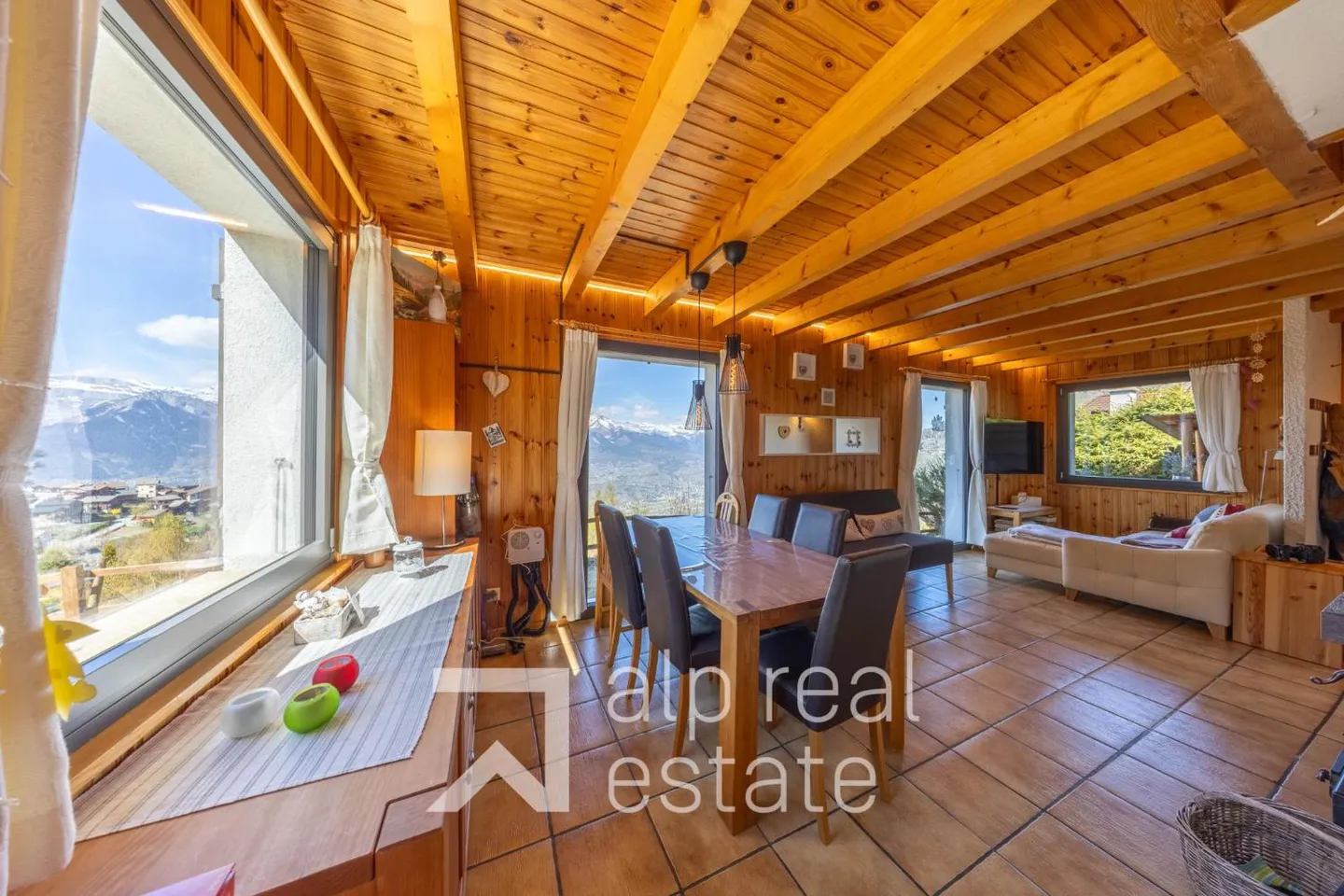 Charmantes Chalet mit Panoramablick - Foto 5 von 13