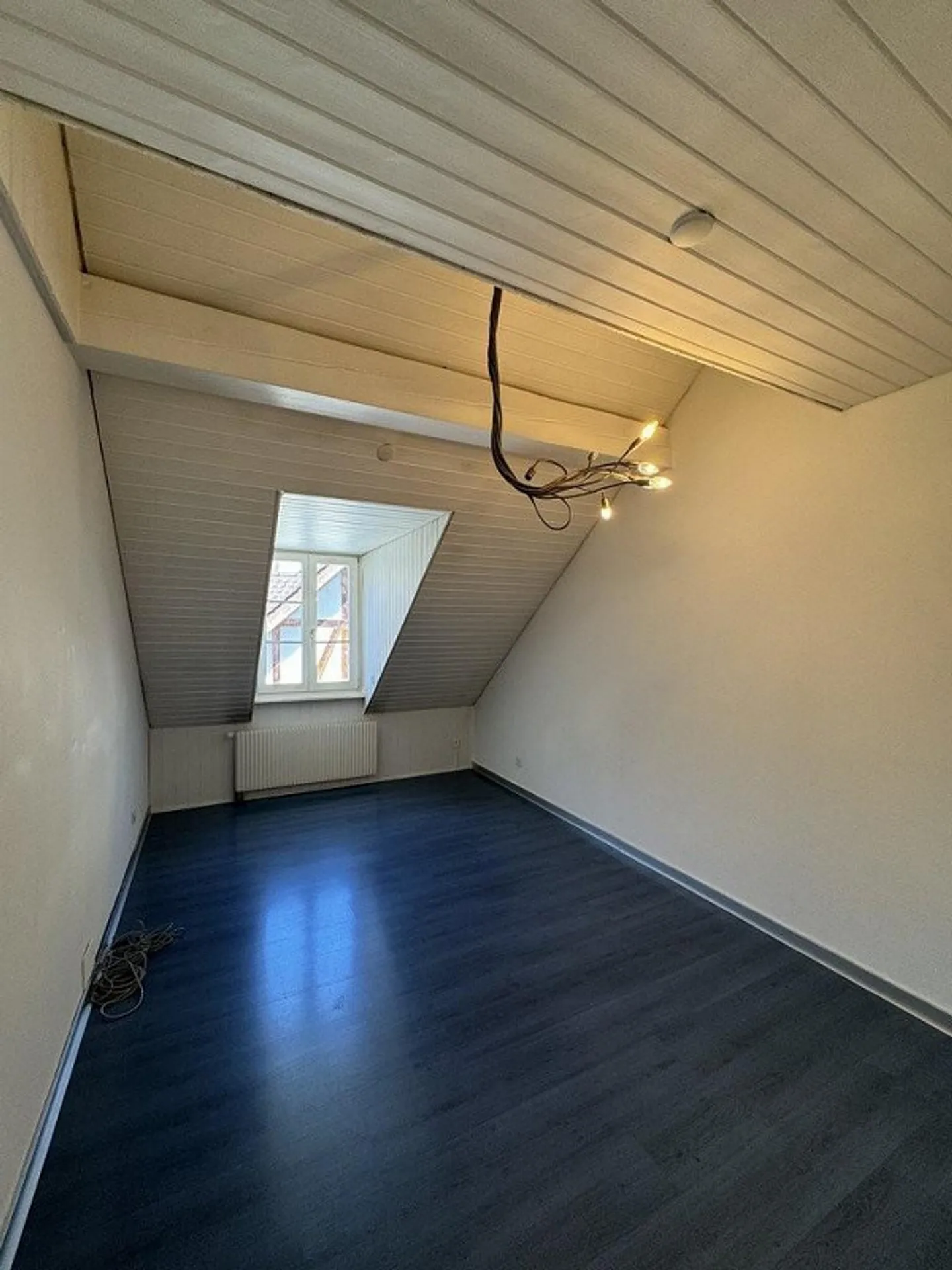 Ampio appartamento su due piani con galleria nel centro di Aarau - Foto 6 di 10