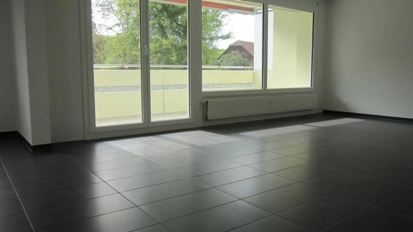 Modern apartment in a quiet, sunny location - Photo 6 of 9