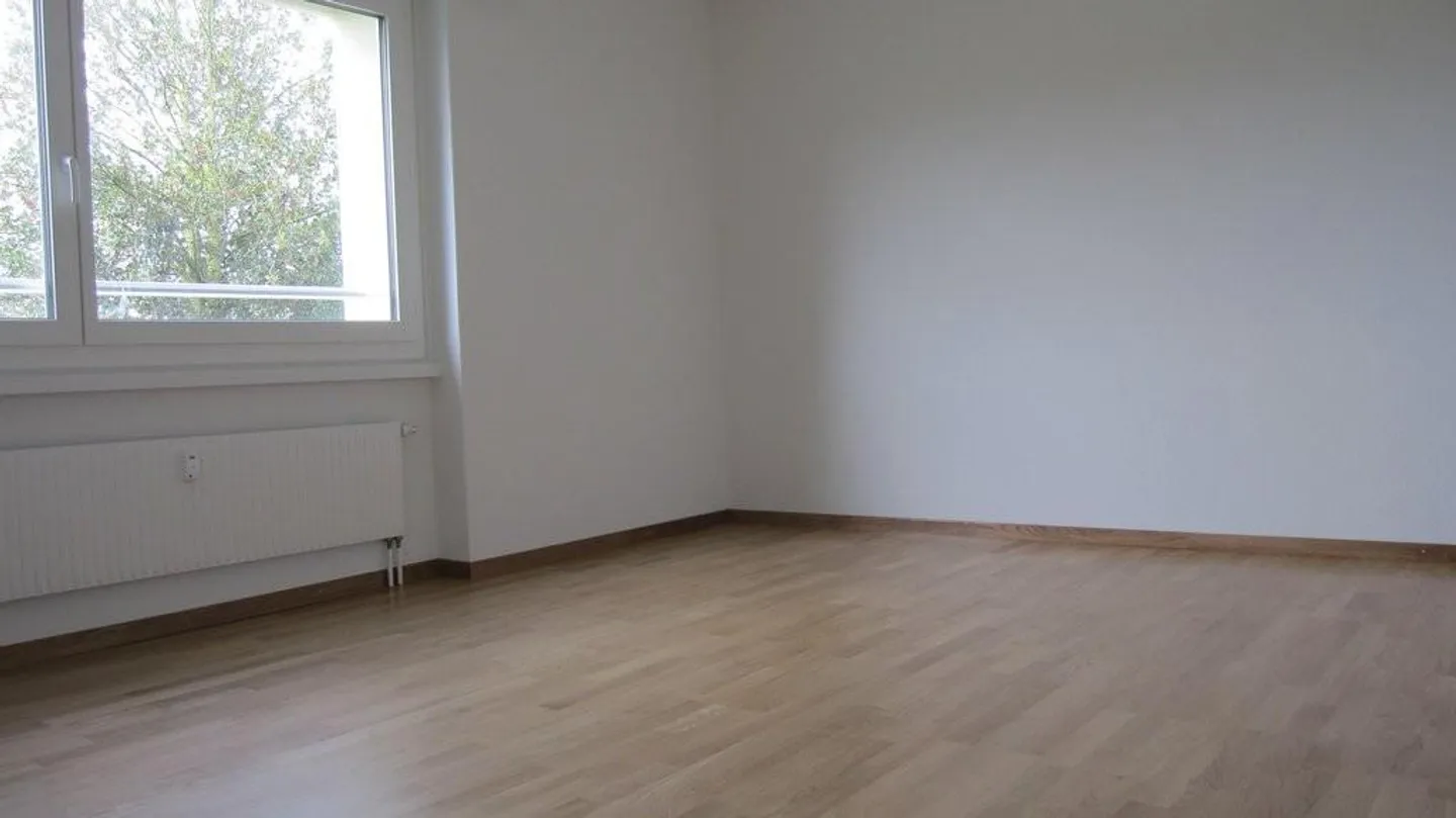 Modern apartment in a quiet, sunny location - Photo 7 of 9