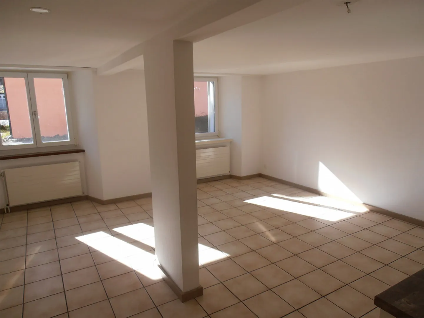 2 1/2 Room Apartment - Photo 4 of 6