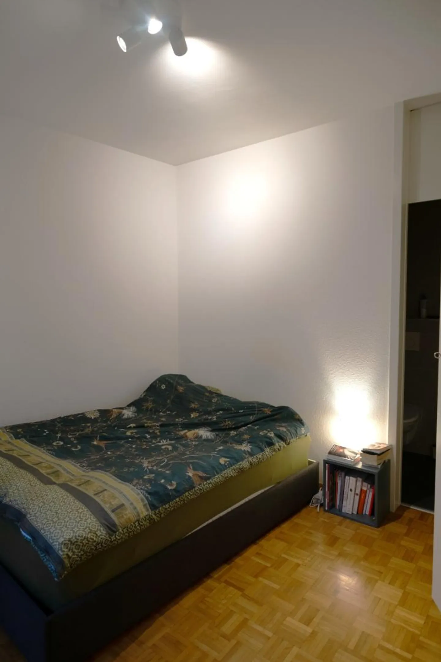 Vevey center - Rue du Simplon 39 - 2-room apartment on the 1st floor - Photo 3 of 4