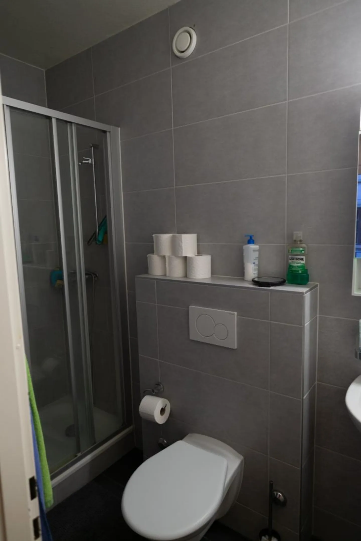 Vevey center - Rue du Simplon 39 - 2-room apartment on the 1st floor - Photo 4 of 4