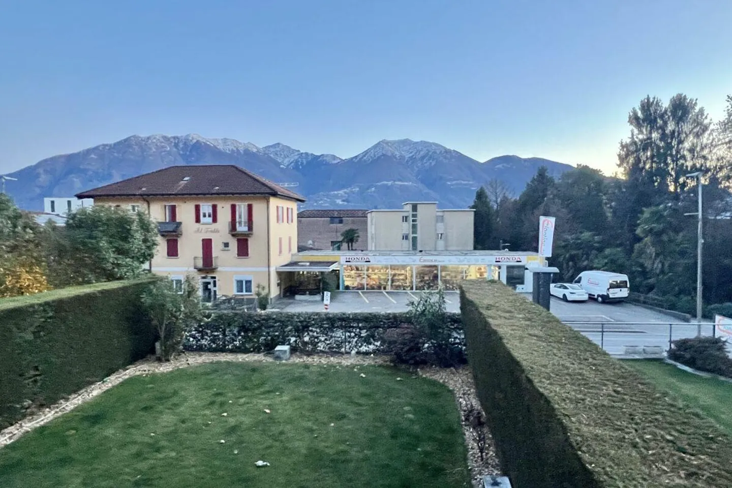 Appartamento moderno di 3,5 locali in posizione centrale a Minusio - Foto 3 di 21