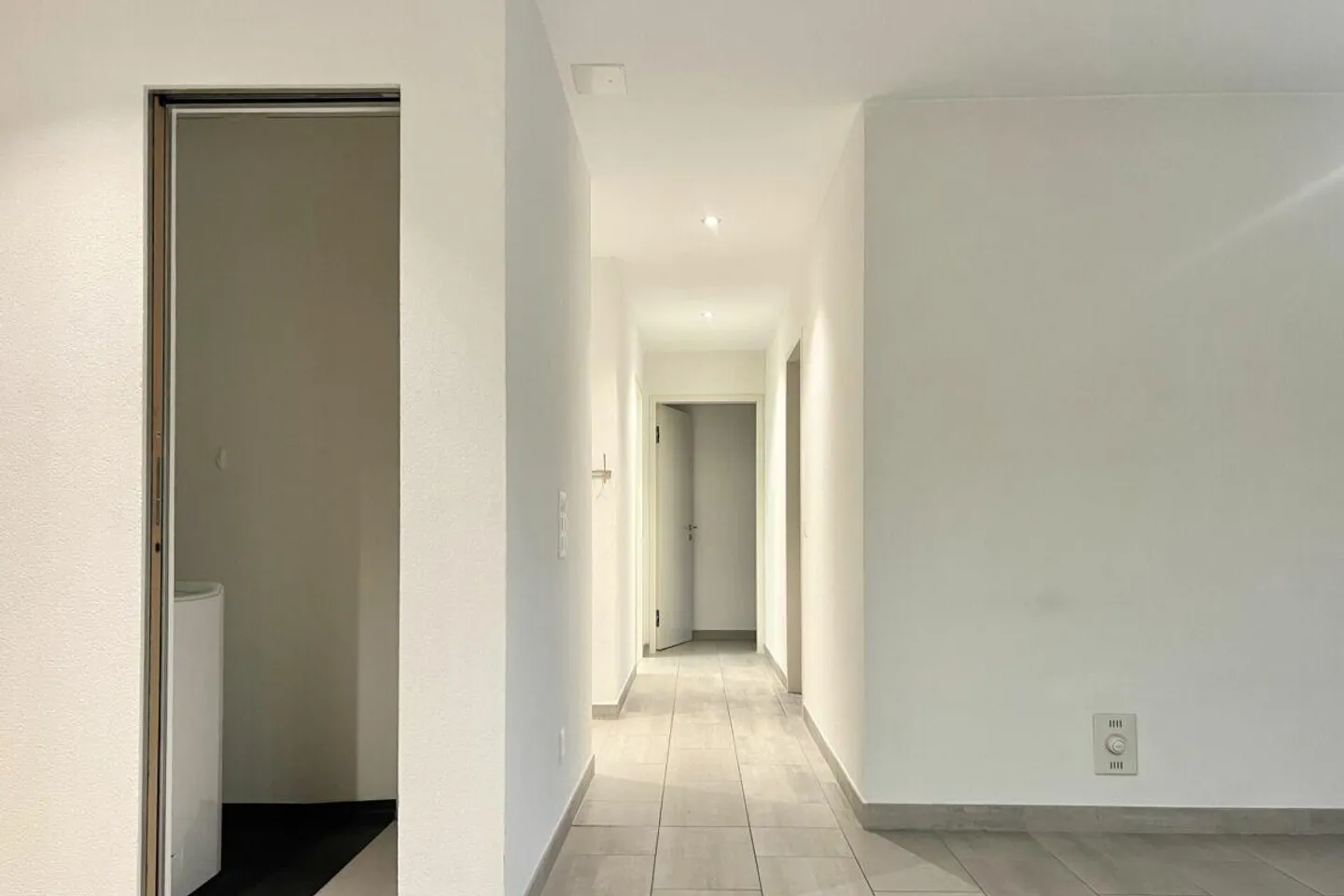 Appartamento moderno di 3,5 locali in posizione centrale a Minusio - Foto 7 di 21