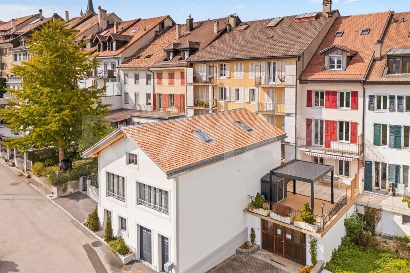 Stadthaus, 285 m² Wohnfläche - Foto 1 von 13