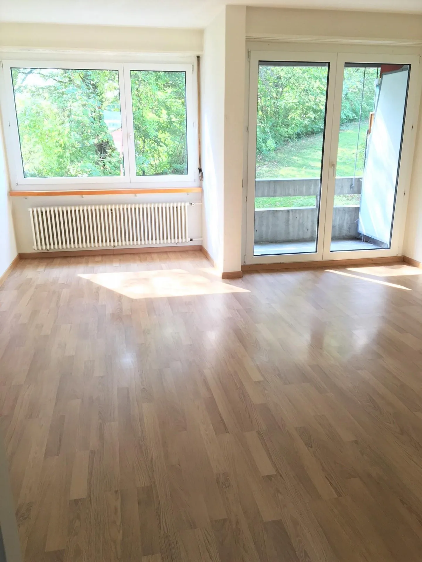 Vivre à la gare de Kloten avec vue sur la verdure - Photo 2 sur 6