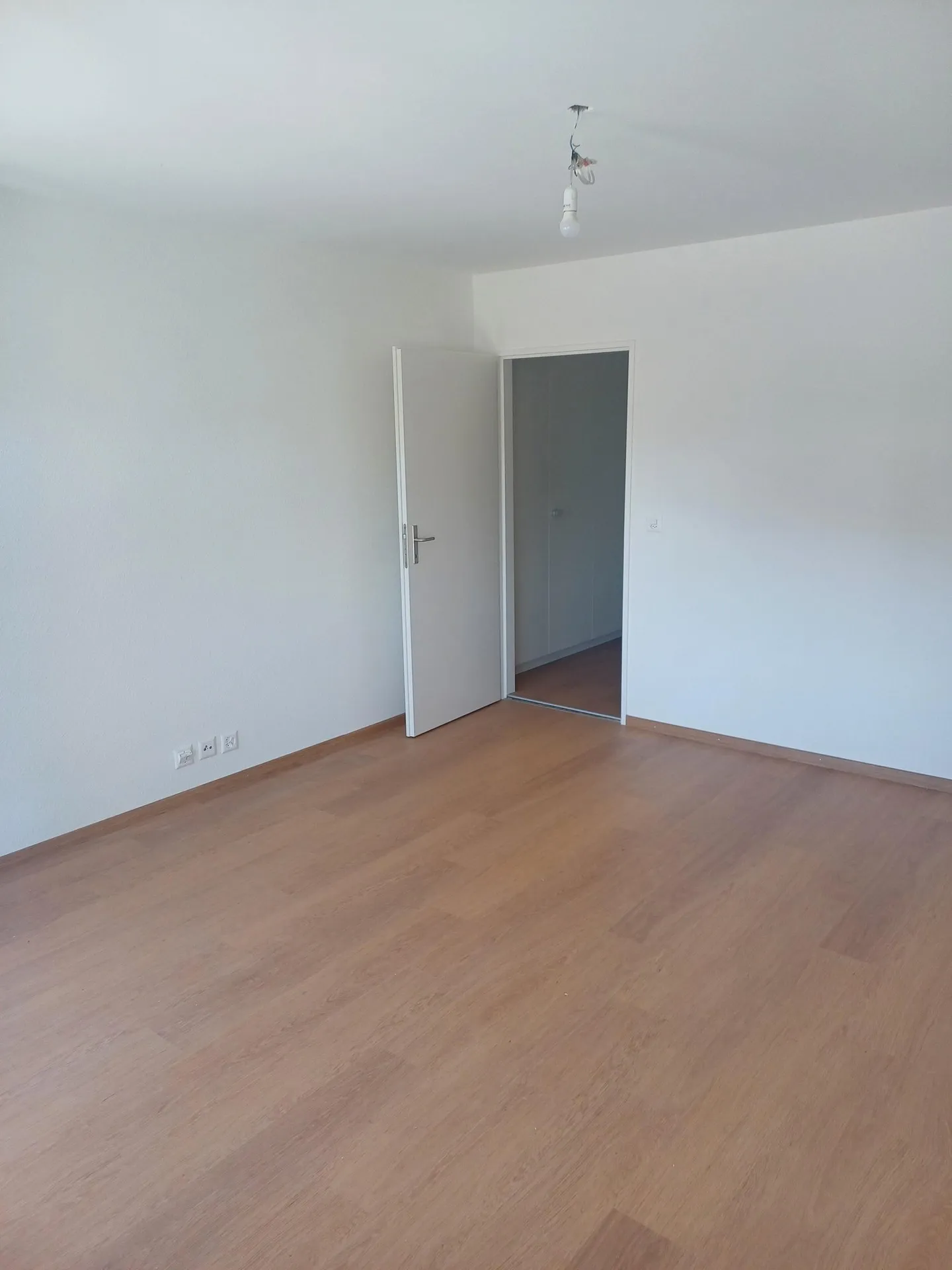 Vivre à la gare de Kloten avec vue sur la verdure - Photo 3 sur 6