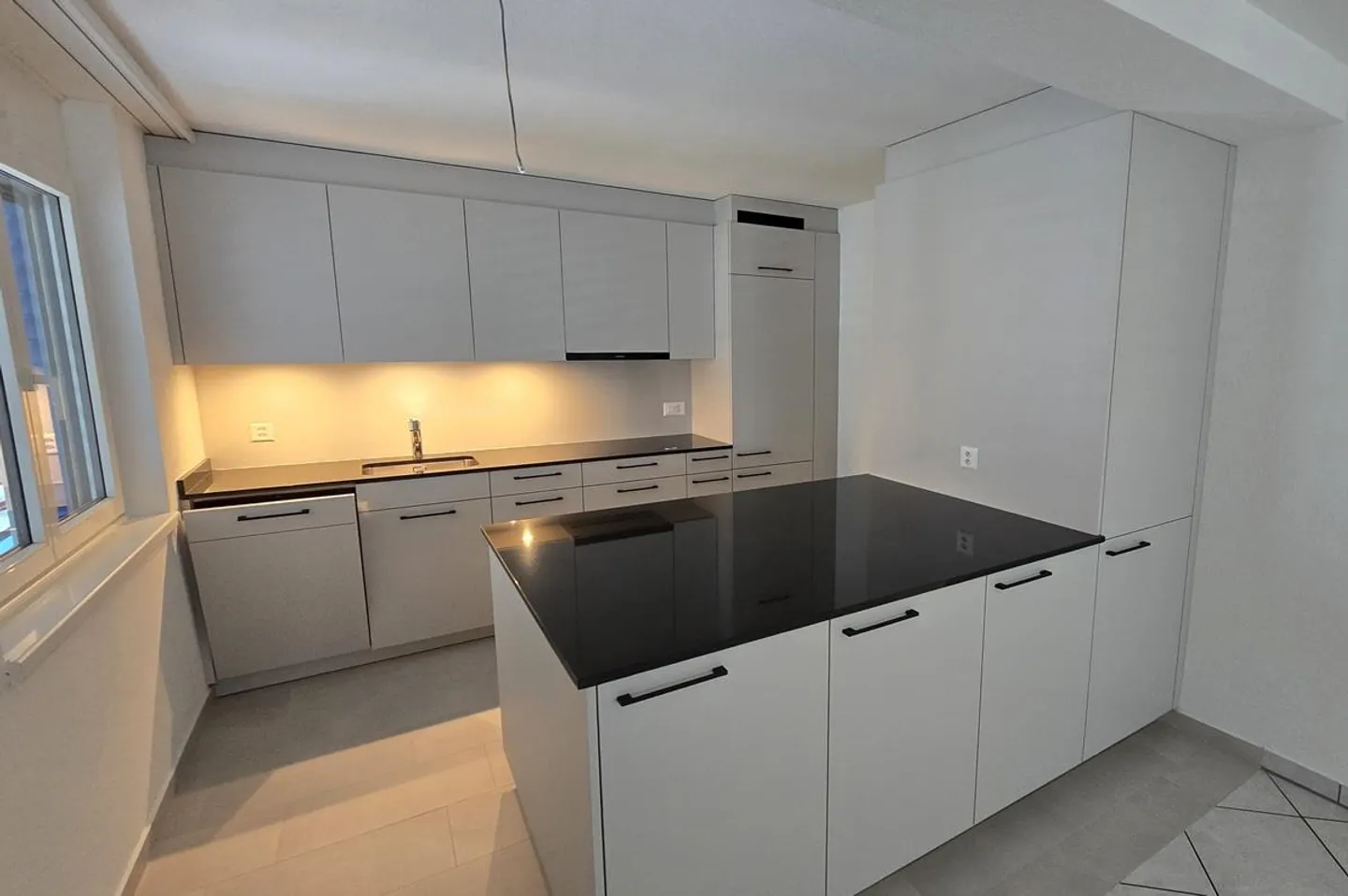 Appartement récemment rénové au centre de Schänis - Photo 3 sur 9