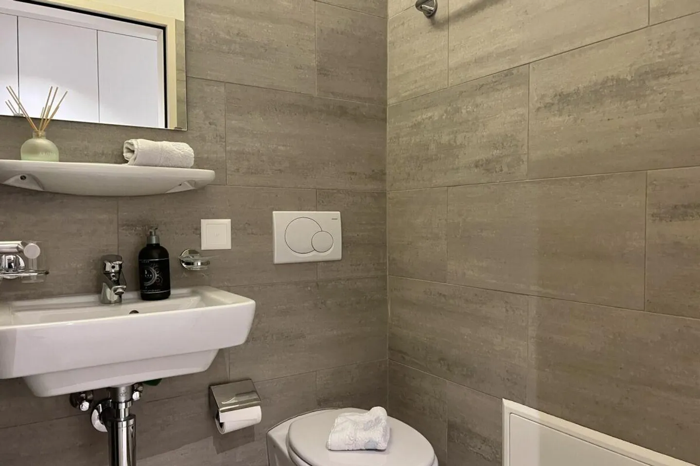 Appartamento moderno di 3,5 locali in posizione centrale a Minusio - Foto 9 di 21