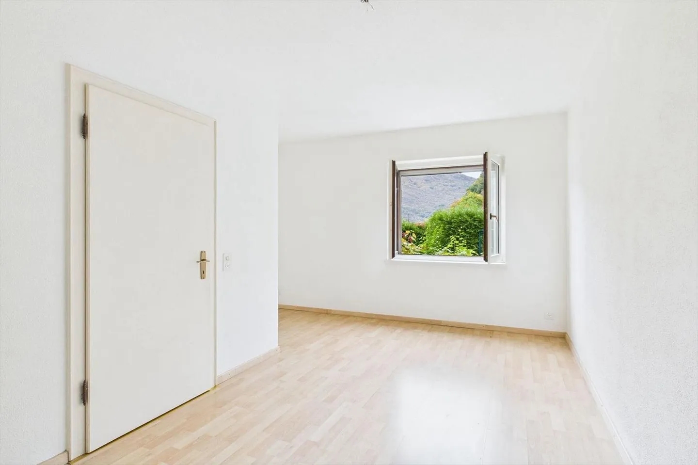 Morcote - 3,5 pièces avec vue imprenable et jardin - Photo 8 sur 13