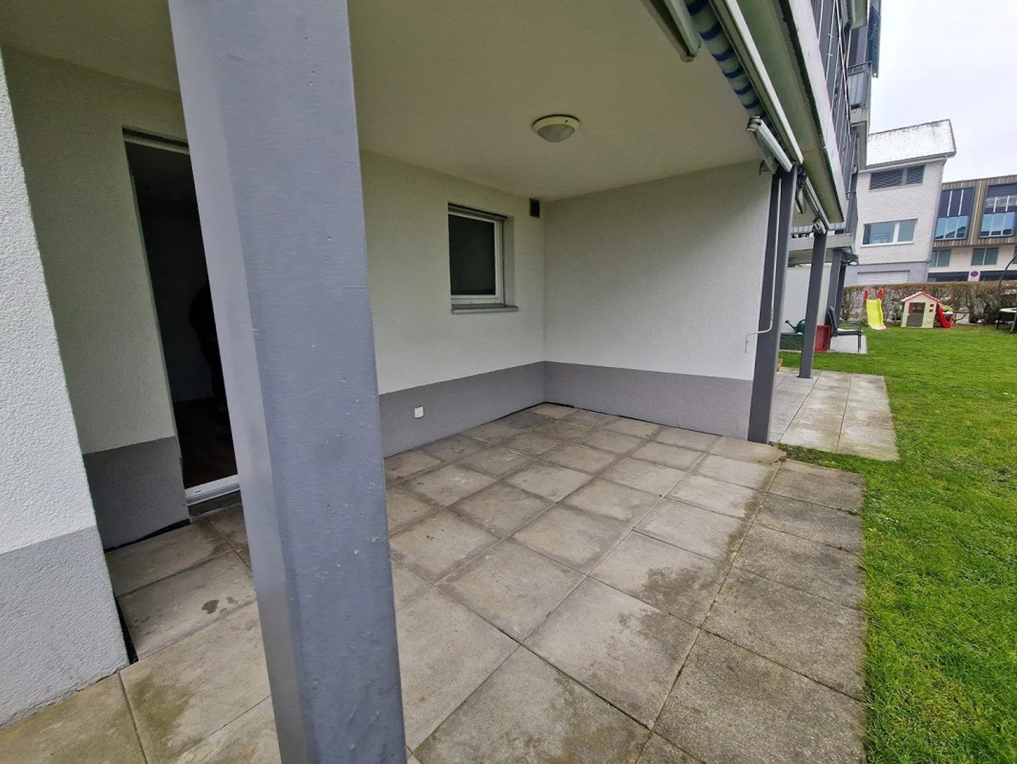 Great 3.5-room apartment with patio - Photo 9 of 11