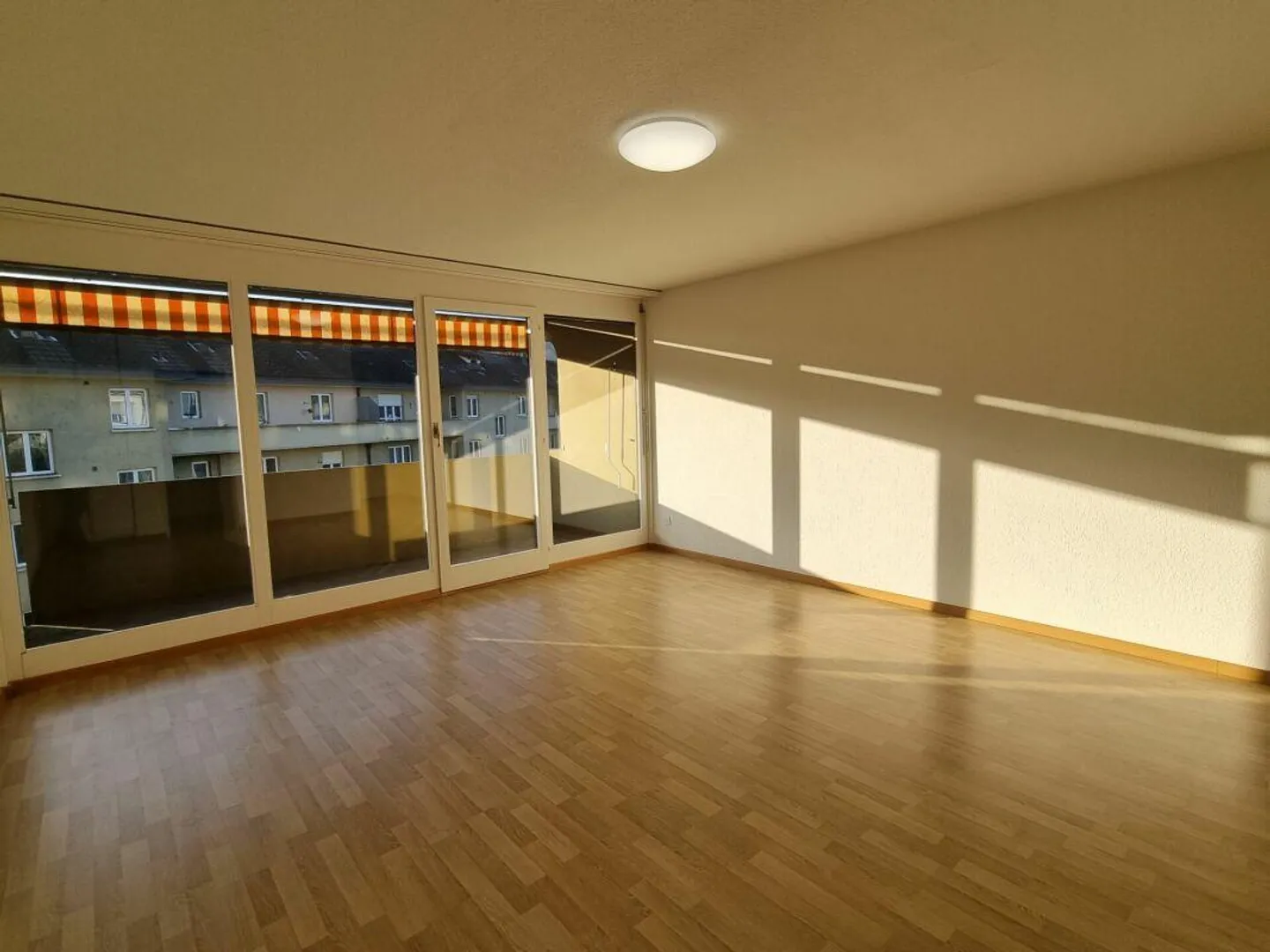 Appartement 1 pièce central dans la ville de Lucerne ! - Photo 1 sur 6