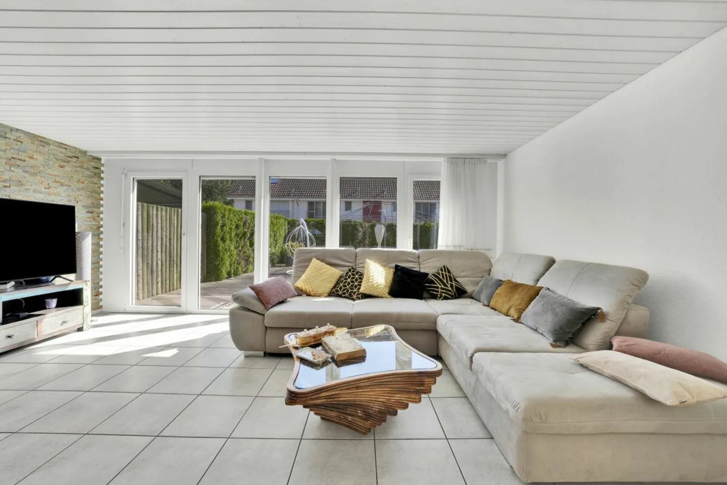 Felicità familiare a Goldach - Casa angolare di 5,5 stanze con giardino generoso - Foto 3 di 19