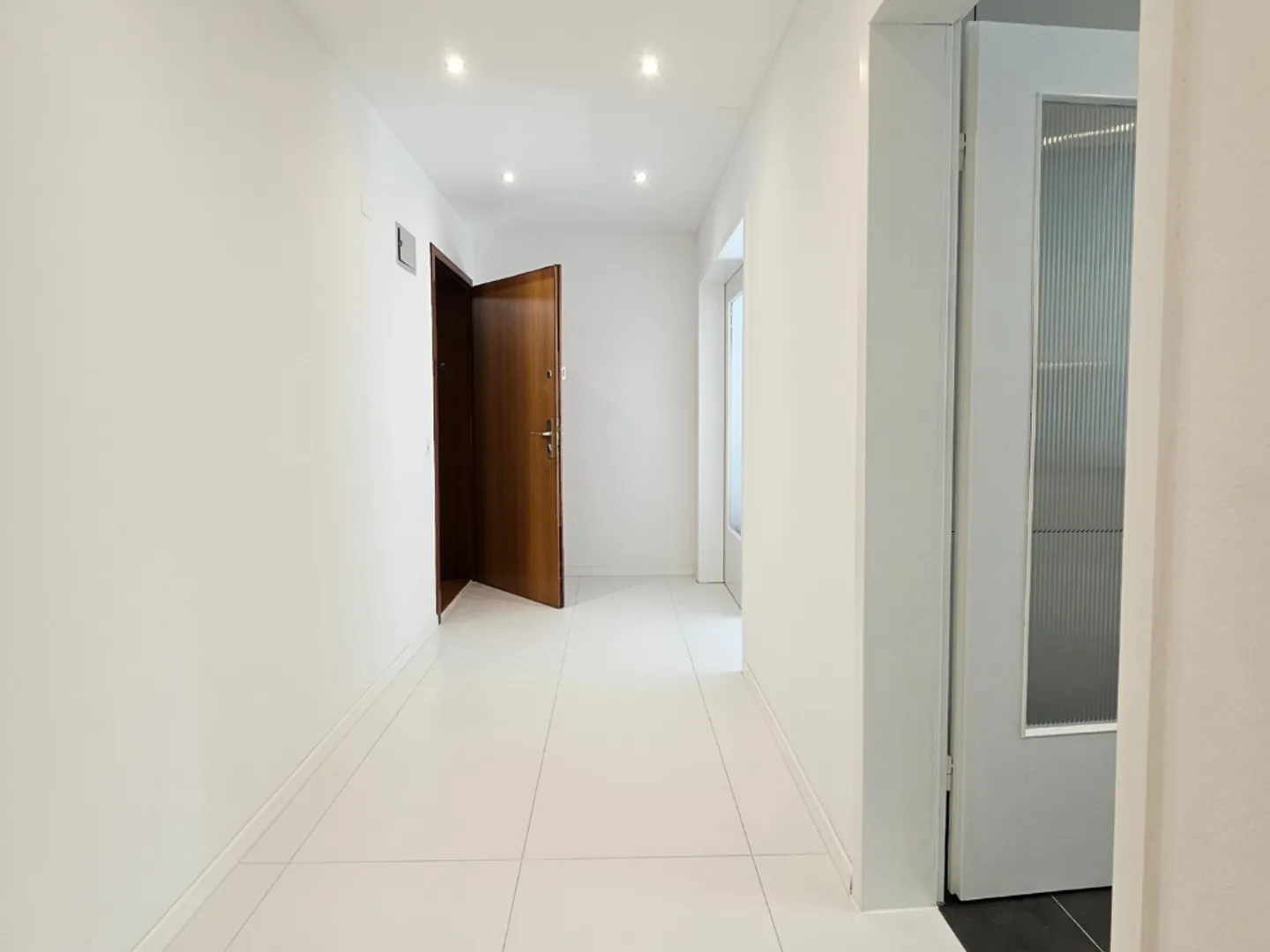 Spacious 3.5-room apartment renovated - Bright, quiet and close to the city center - Photo 6 of 12