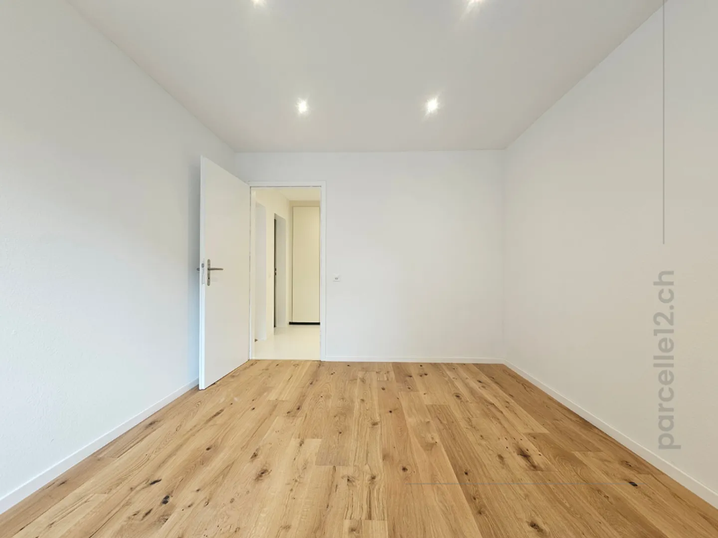 Spacious 3.5-room apartment renovated - Bright, quiet and close to the city center - Photo 8 of 12