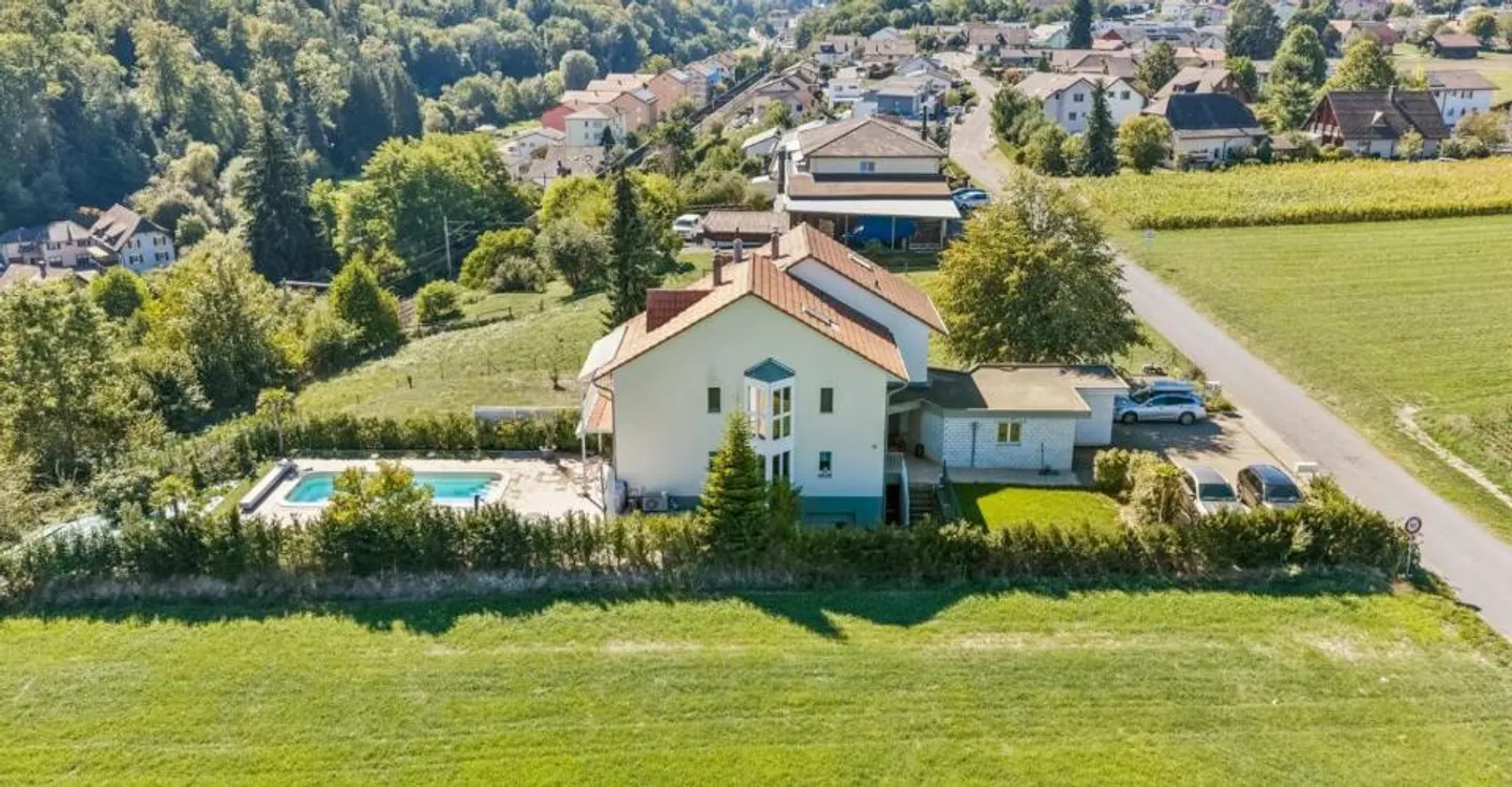 Reihenhaus mit Pool und unabhängigem Studio - Foto 10 von 12