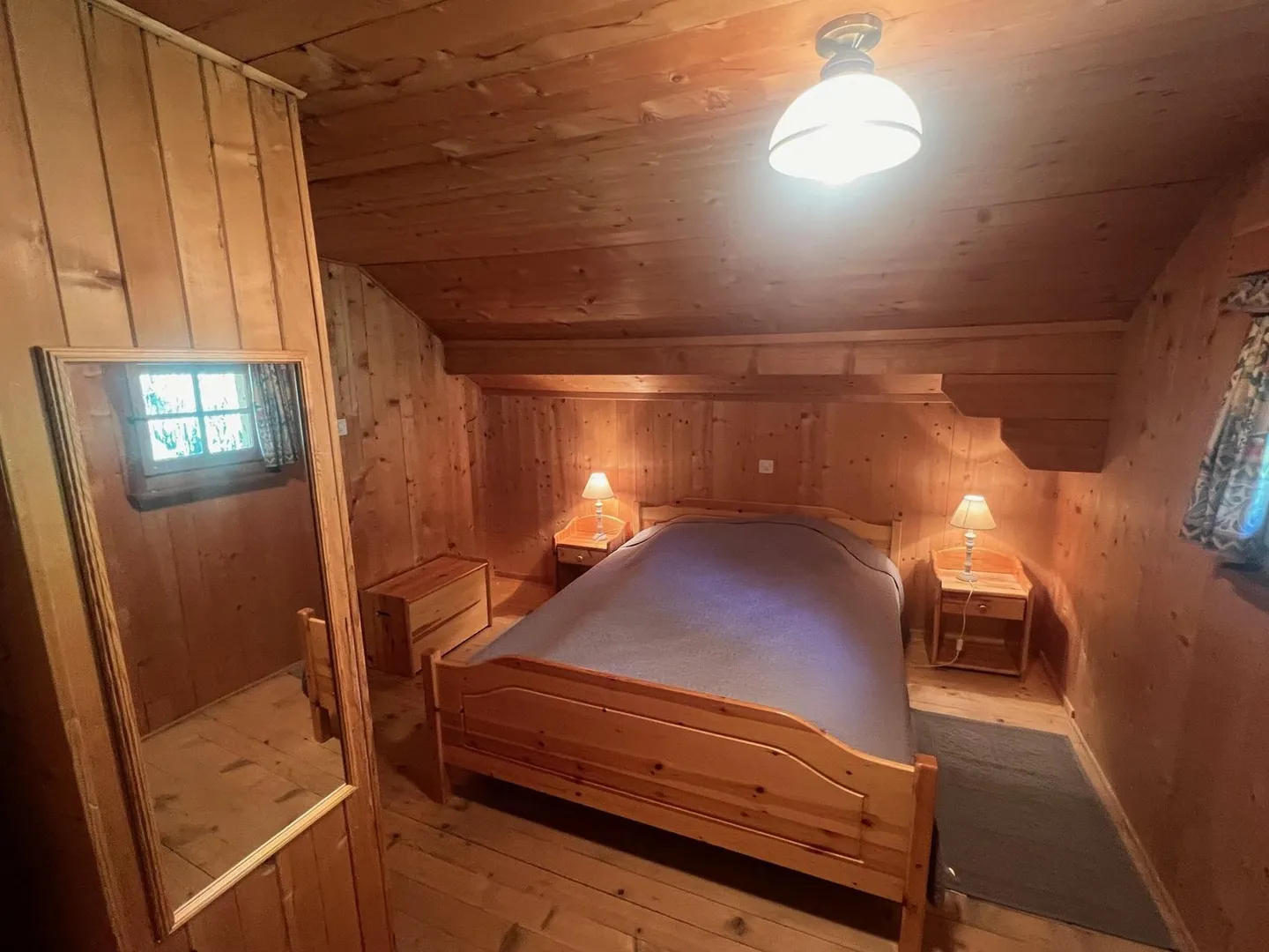 Gelegenheit zum Zugreifen Außergewöhnliches Chalet in einem friedlichen Haven nicht weit vom Zentrum des Skigebiets Tzoumaz - Foto 8 von 13