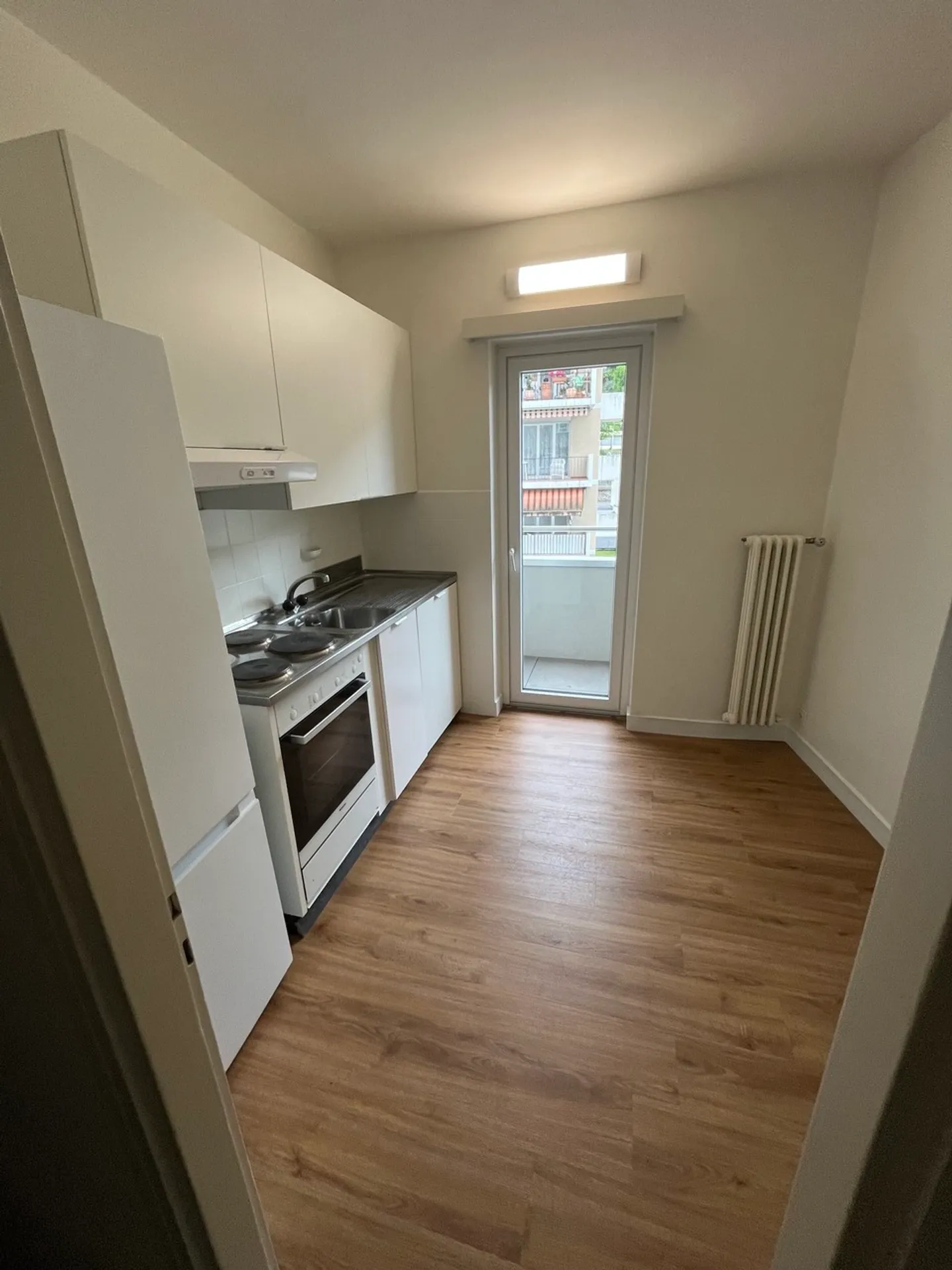 LOCARNO-SOLDUNO, FOR RENT 4 1/2 ROOM APARTMENT - Photo 7 of 9