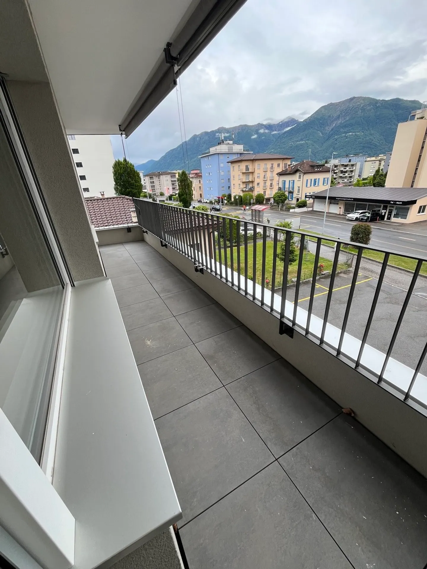 LOCARNO-SOLDUNO, FOR RENT 4 1/2 ROOM APARTMENT - Photo 8 of 9