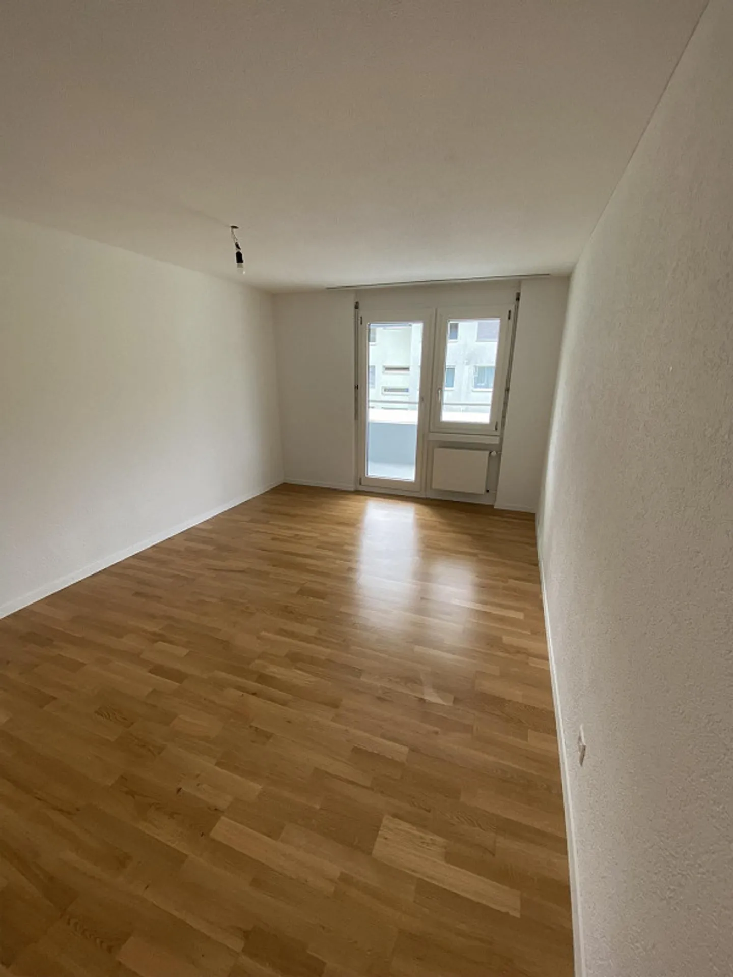 4.5 Zimmer-Wohnung, neu renoviert - Foto 8 von 16