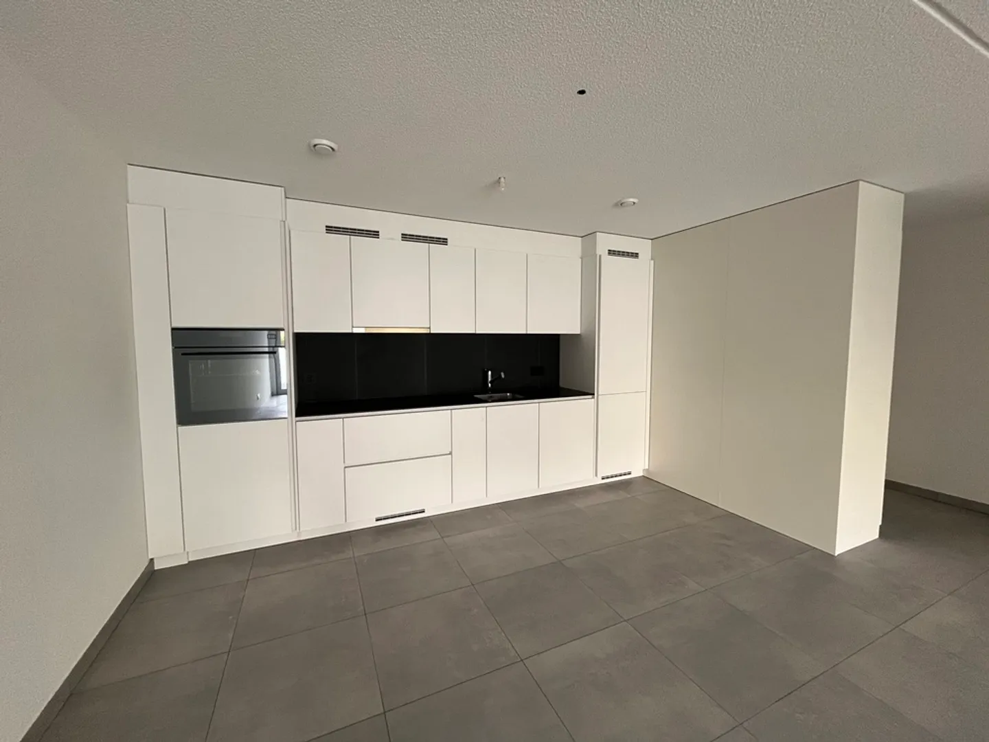 Appartement 2.5 pièces - Photo 1 sur 4