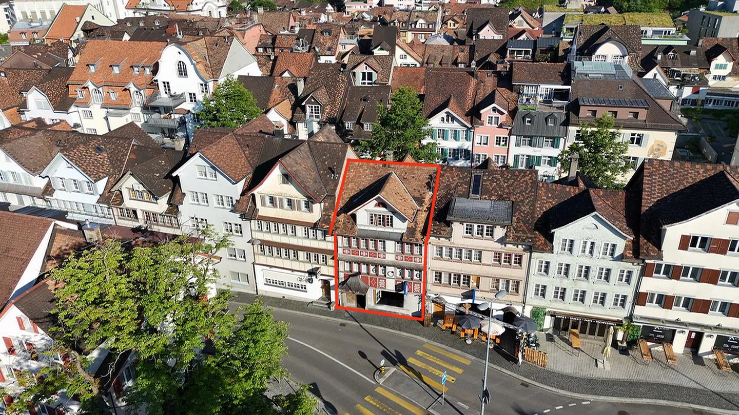Affascinante edificio residenziale e commerciale nel cuore di Altstätten in vendita - Foto 12 di 13