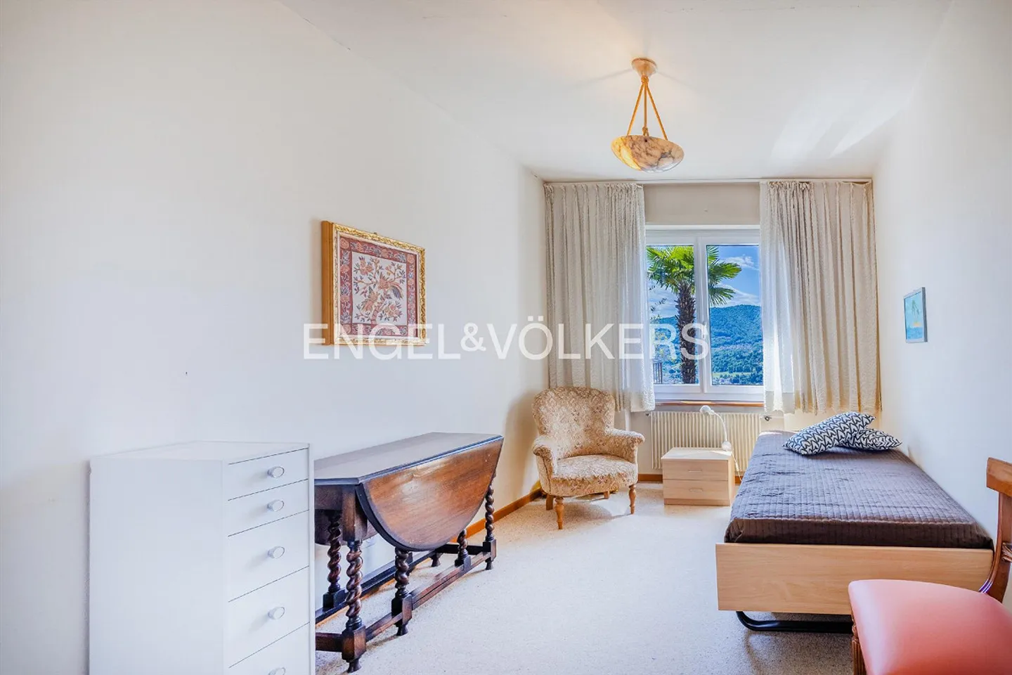 Bellissima villa con vista lago da ristrutturare - Foto 10 di 13