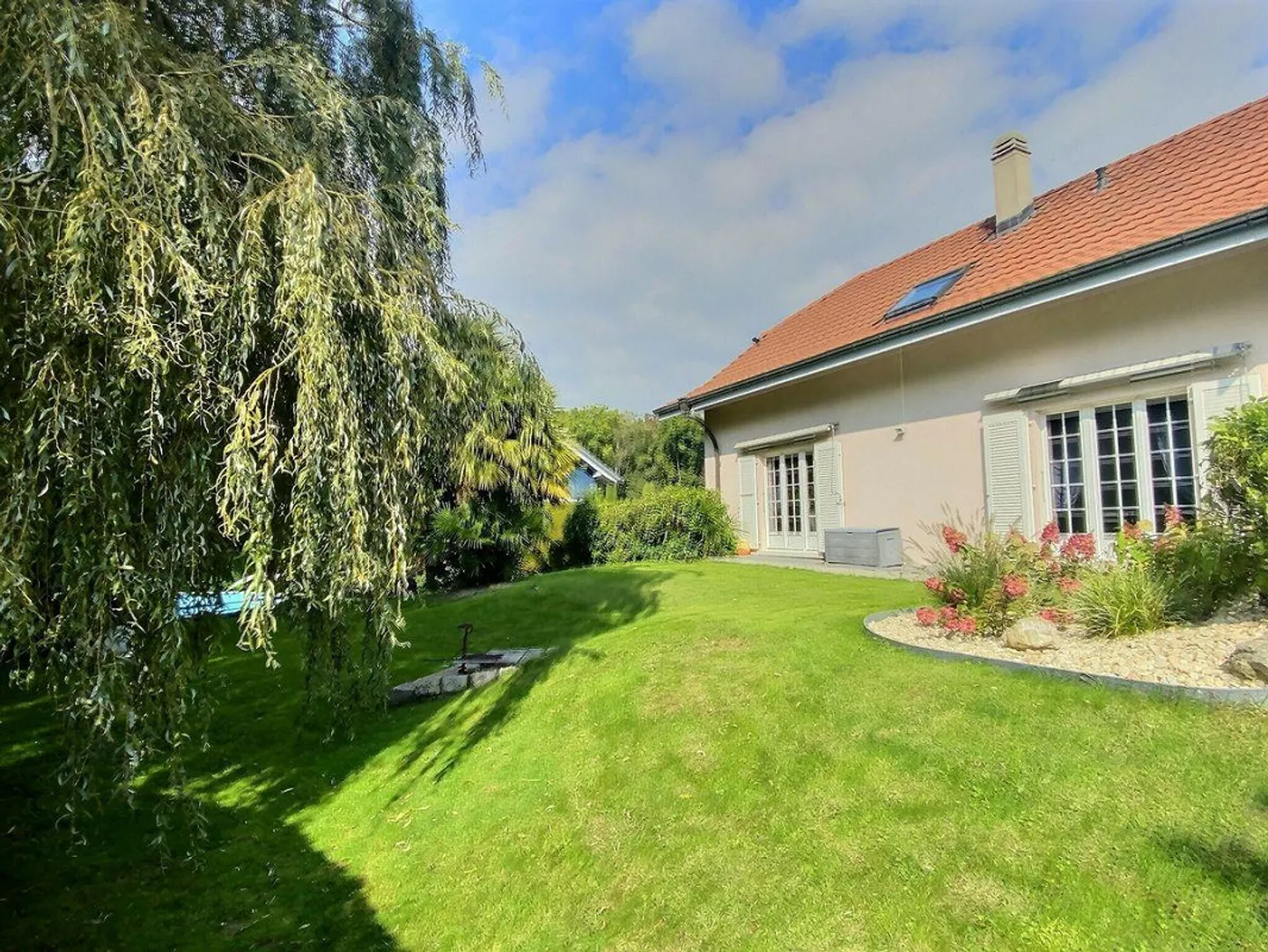 Wunderschöne Villa mit herrlichem Garten zwischen Villeneuve und Le Bouveret - Foto 3 von 13