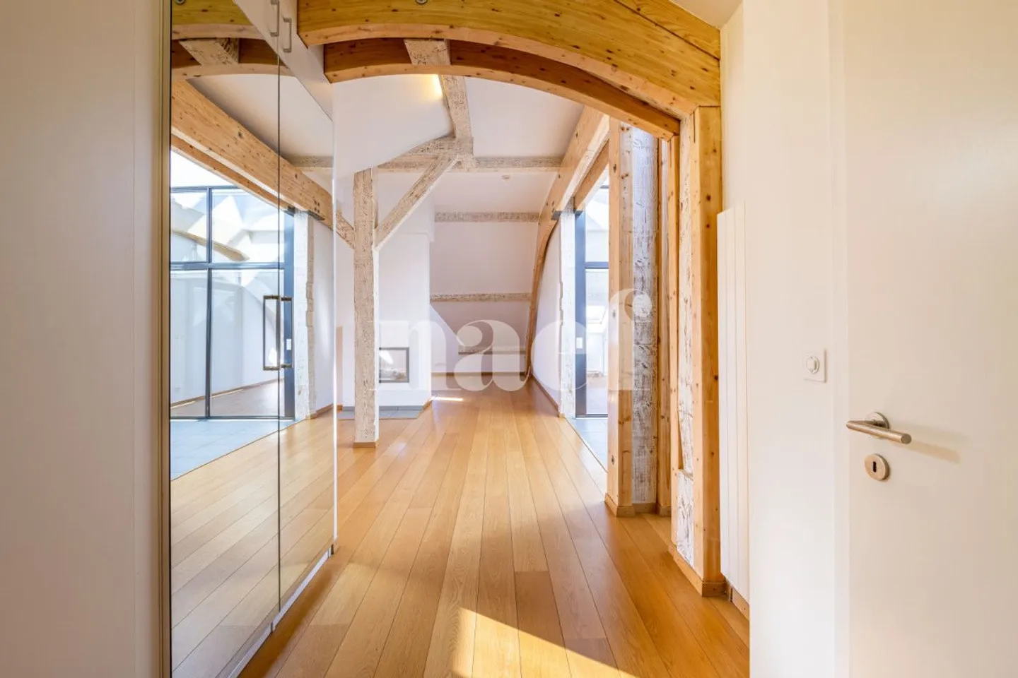 6-room apartment - Photo 2 of 12