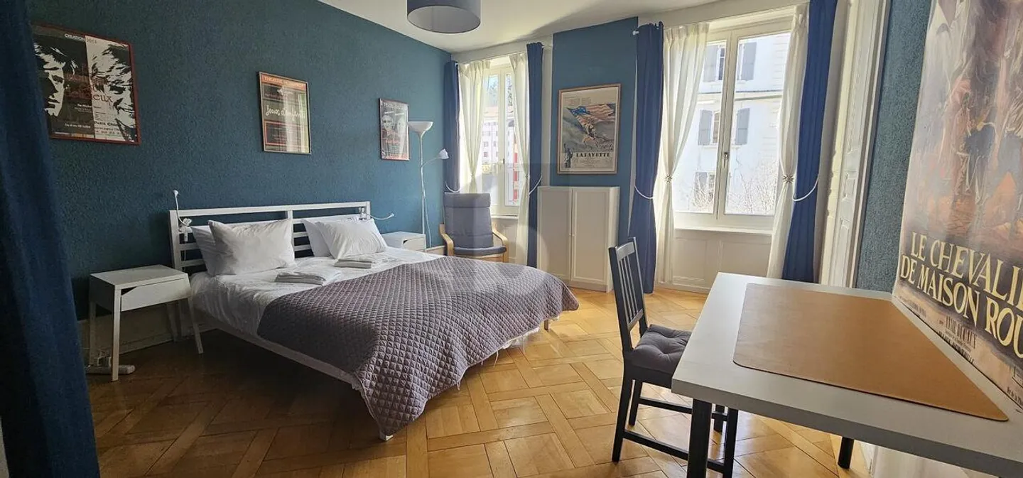 Appartement Lumineux et Chaleureux - Photo 2 sur 5