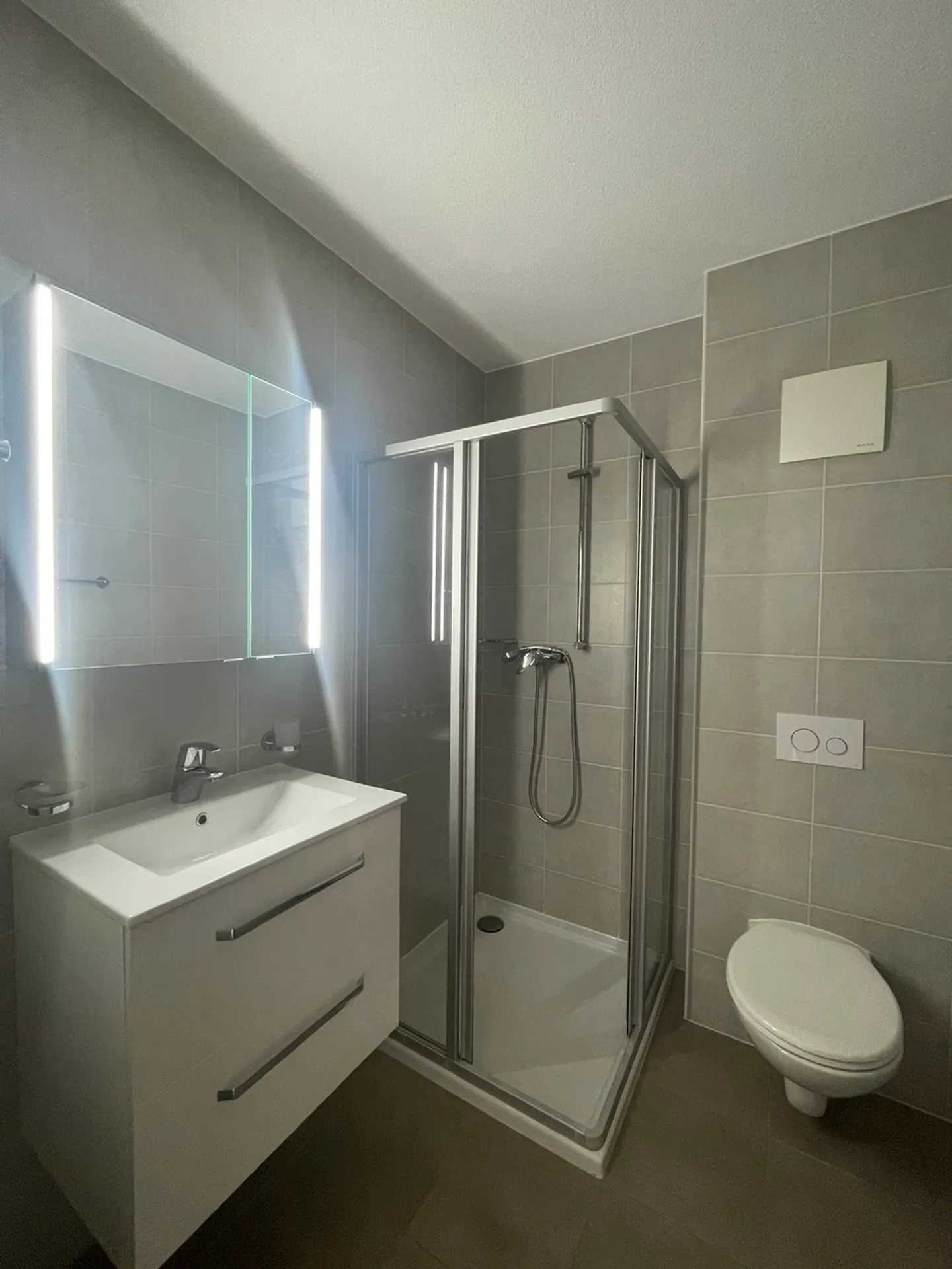 Nice studio with balcony - Photo 5 of 6