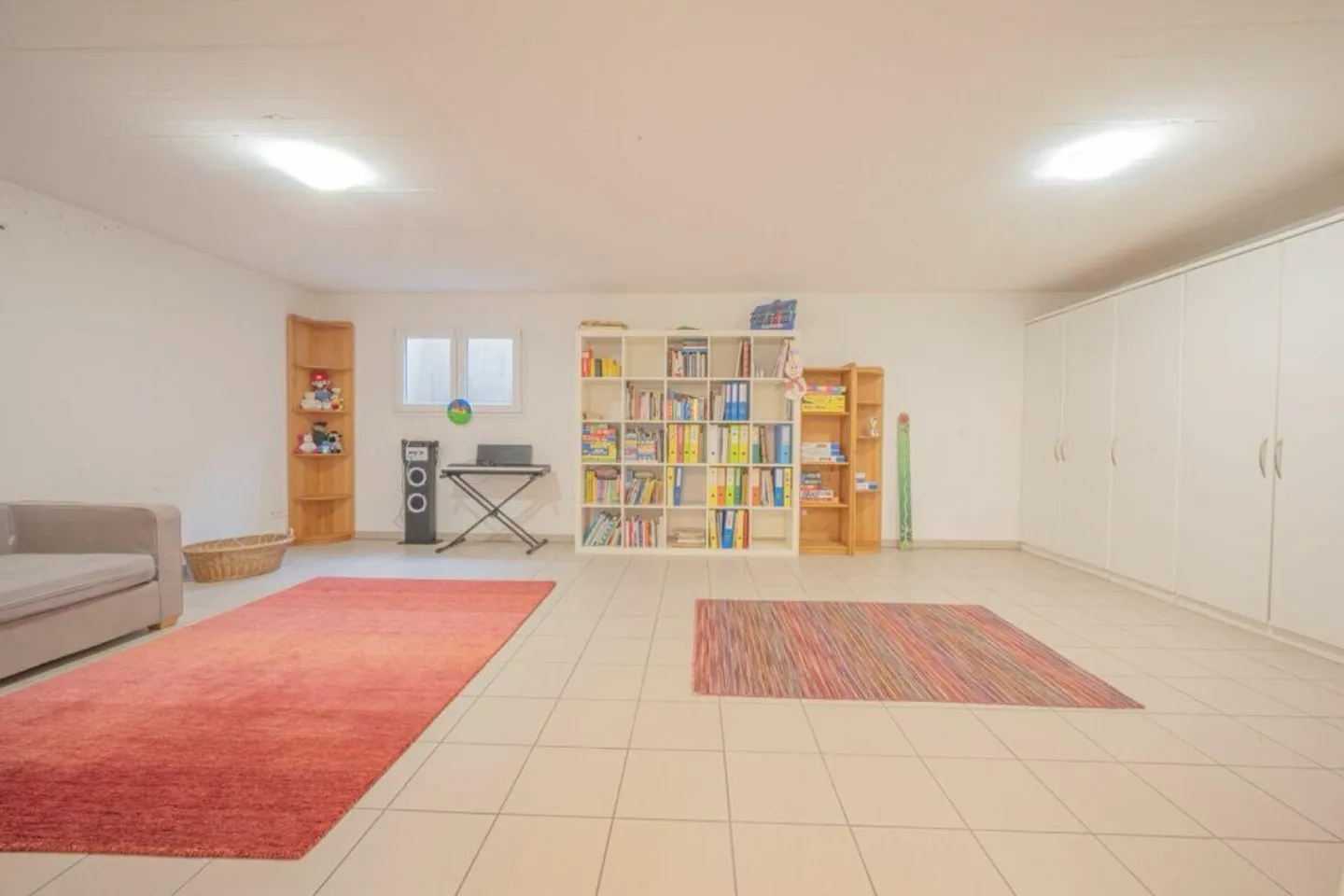 Stunning detached house with garden - Photo 14 of 14