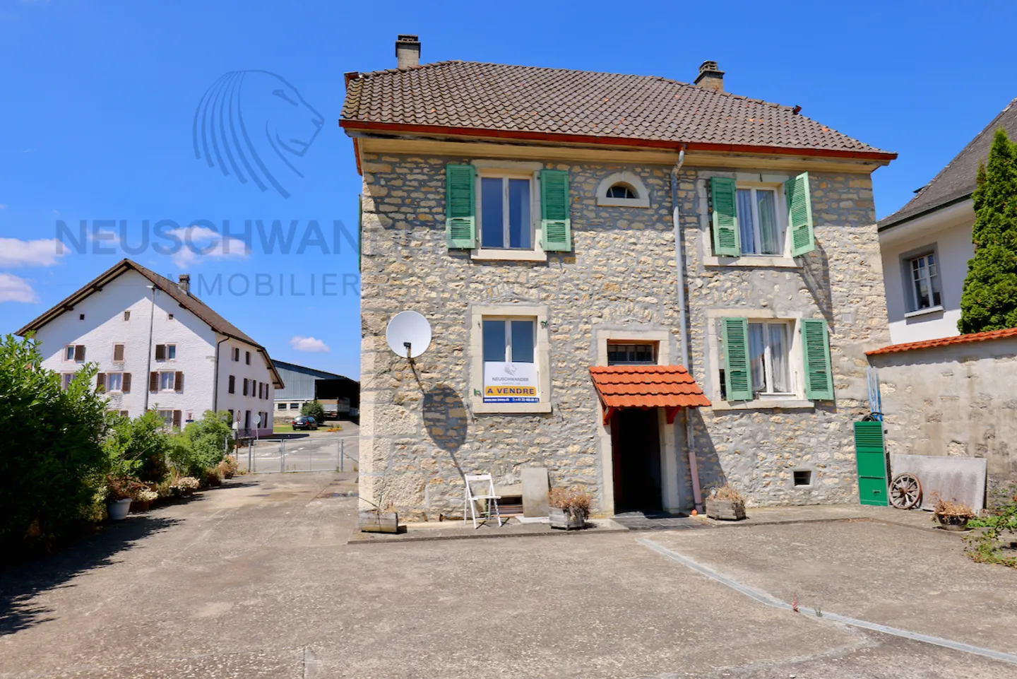 Da ristrutturare, grande casa di villaggio su un bel lotto di 1310 m2 - Foto 1 di 14