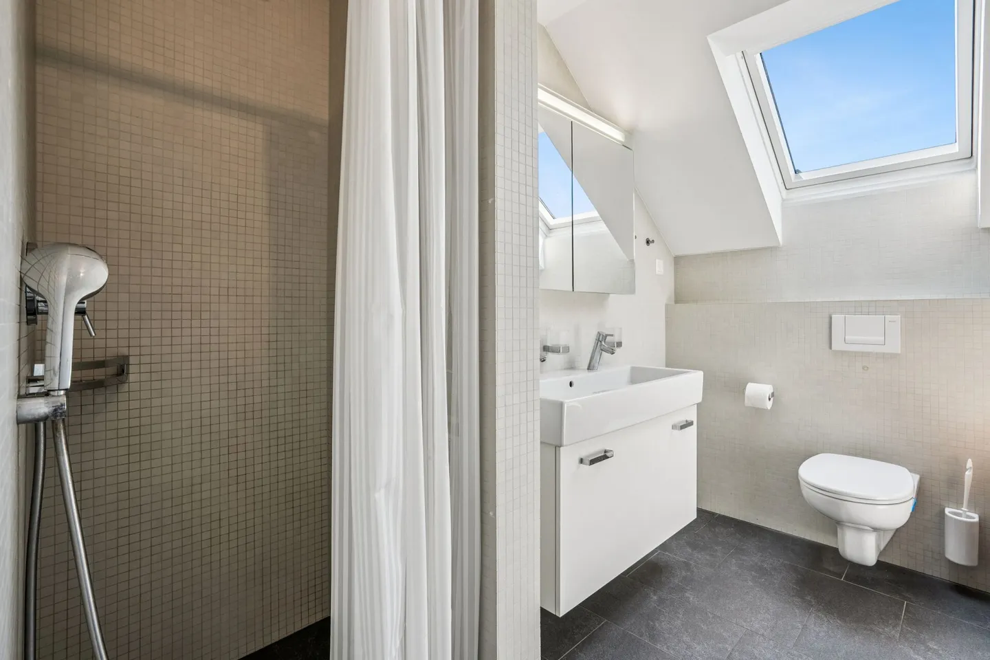 MAINTENANT EMÉNAGEZ AVEC VOTRE FAMILLE IMMÉDIATEMENT À BUONAS ! - Photo 6 sur 13