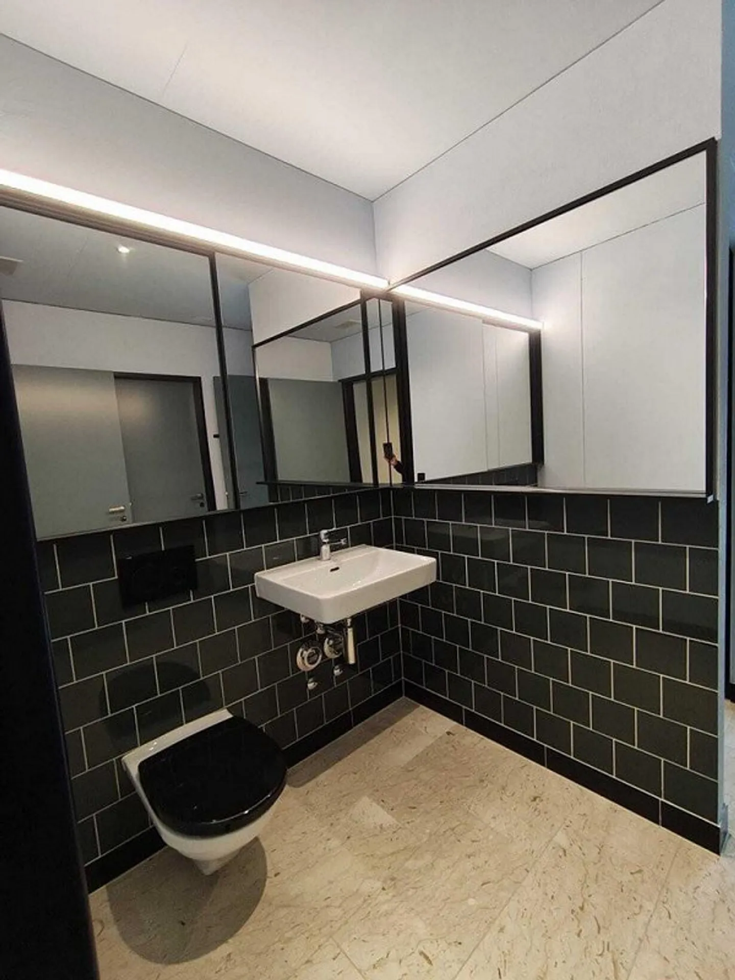 Appartement neuf moderne de 3.5 pièces disponible immédiatement! - Photo 4 sur 8