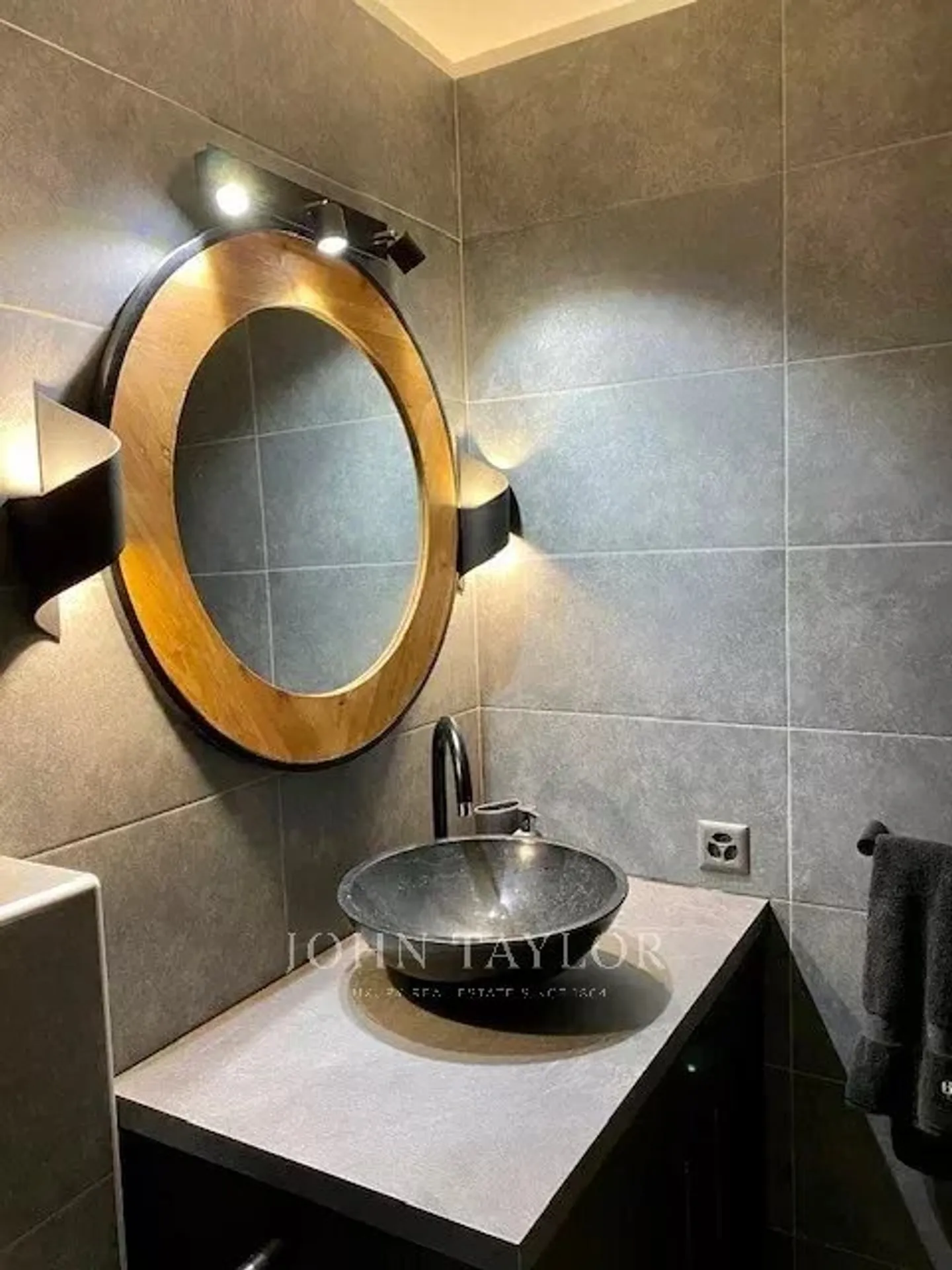 Appartamento ristrutturato in affitto – Crans-Montana - Foto 5 di 8