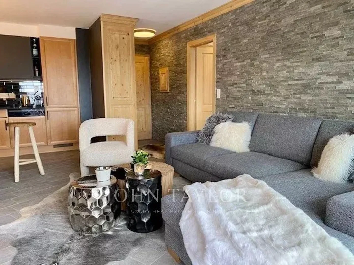 Appartamento ristrutturato in affitto – Crans-Montana - Foto 2 di 8
